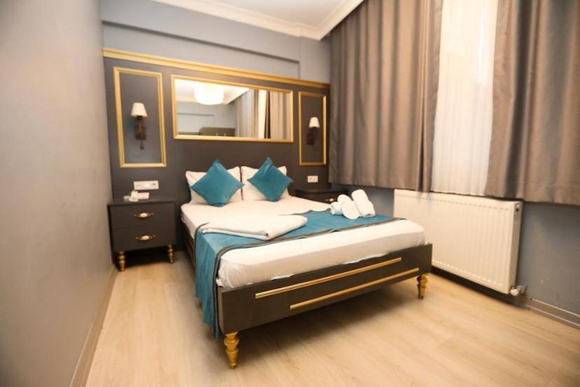 Grand Moon Hotel Suites - Image 47