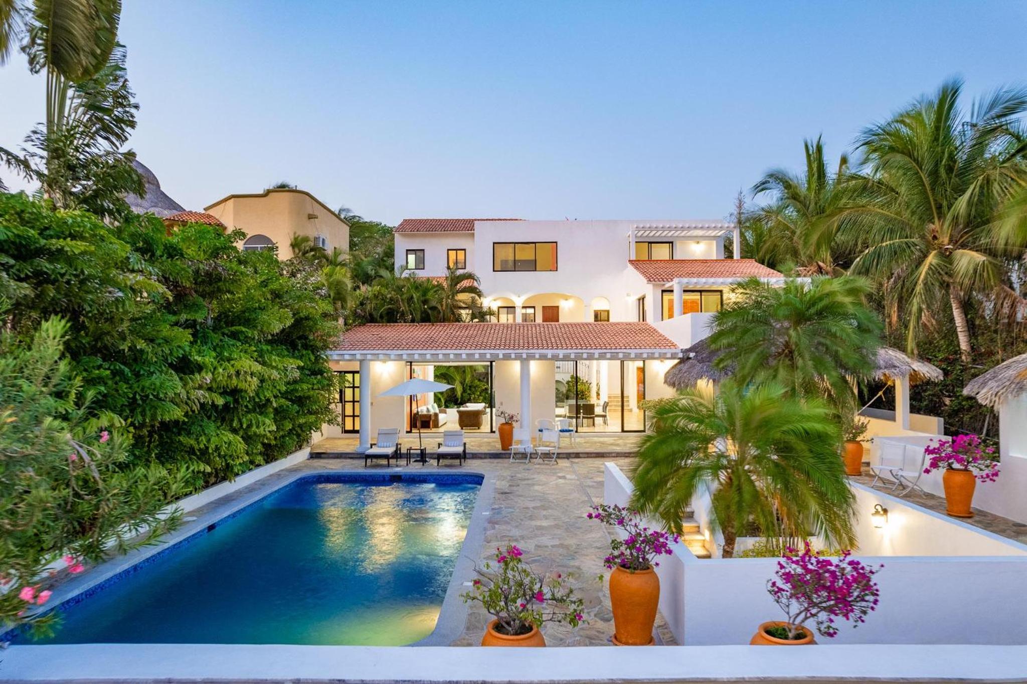 2048 - Villa Rebeca