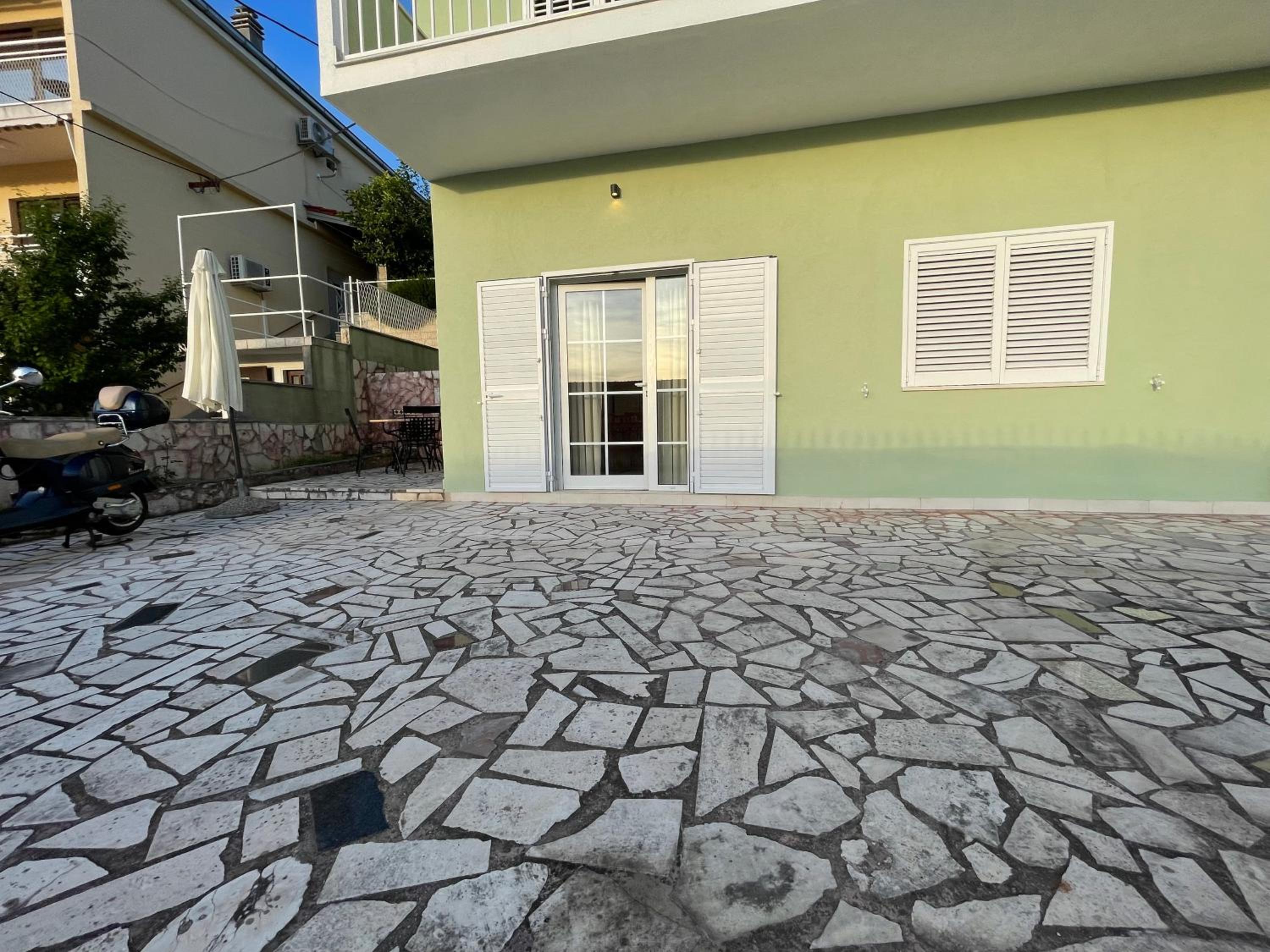 Seaview apartments