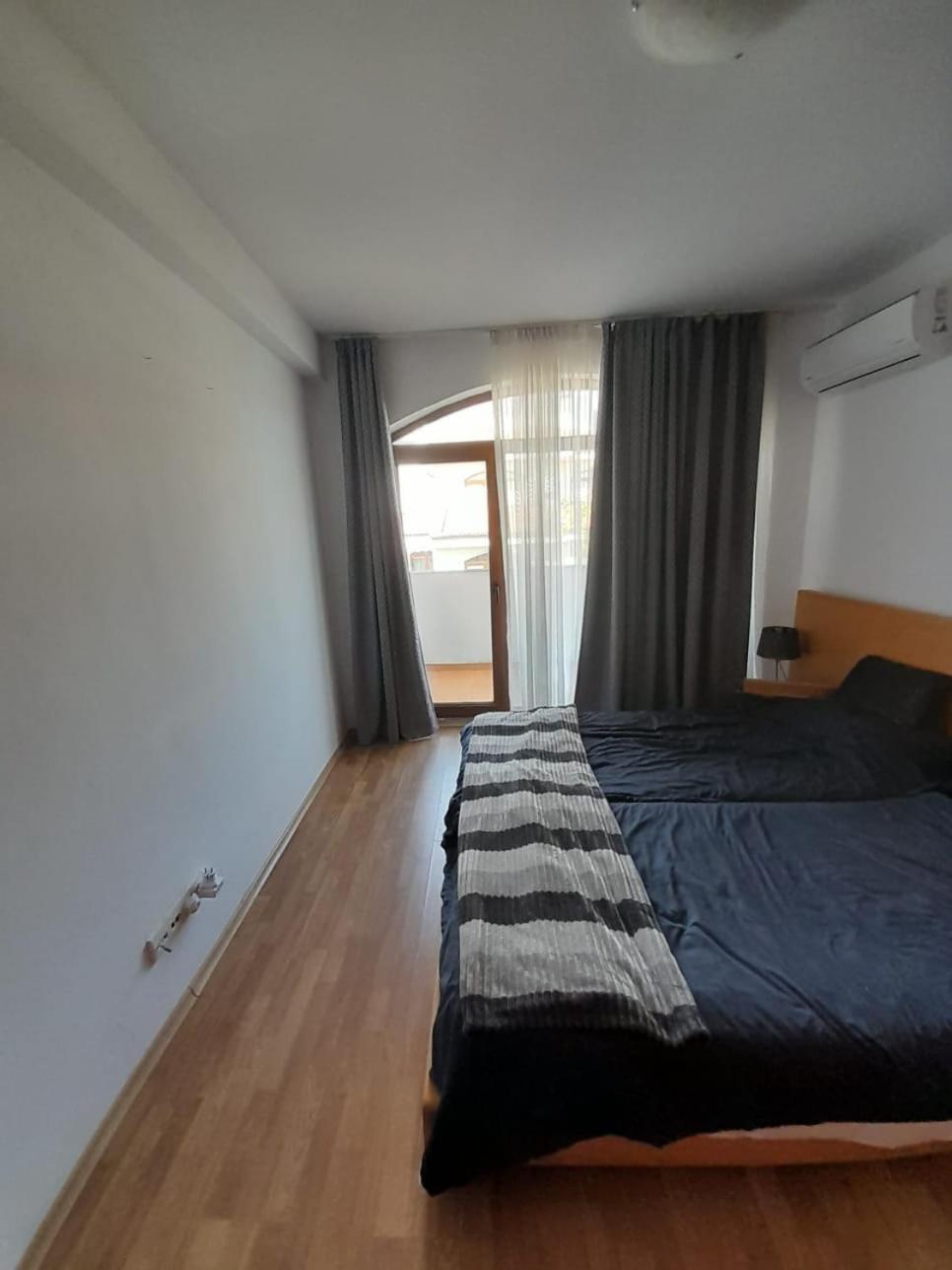 Beautiful 3 Room Apartment with Pool and Sea view Aheloy