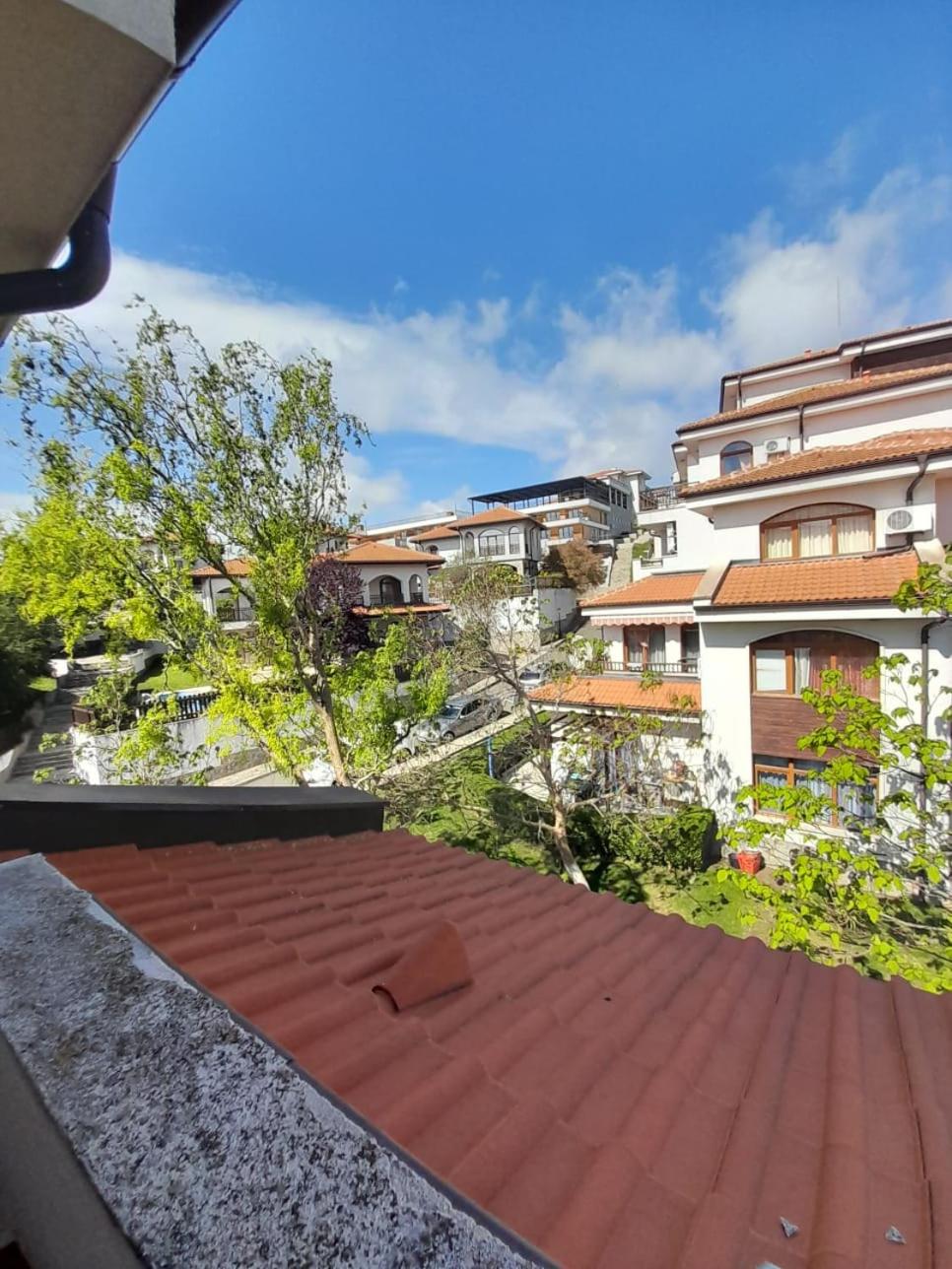 Beautiful 3 Room Apartment with Pool and Sea view Aheloy