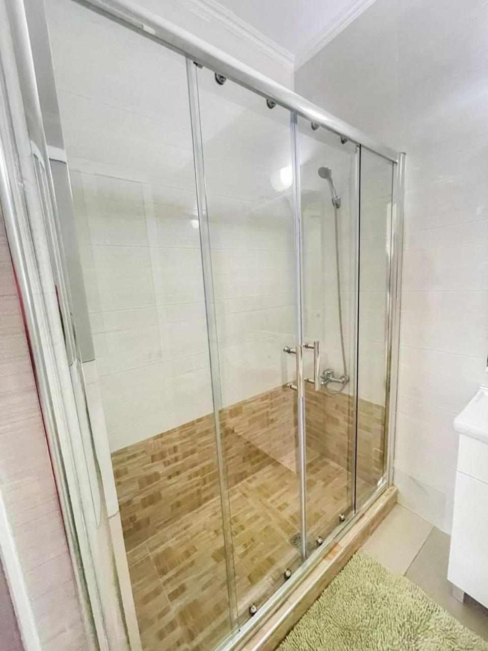 Zeyden Place Apt 2