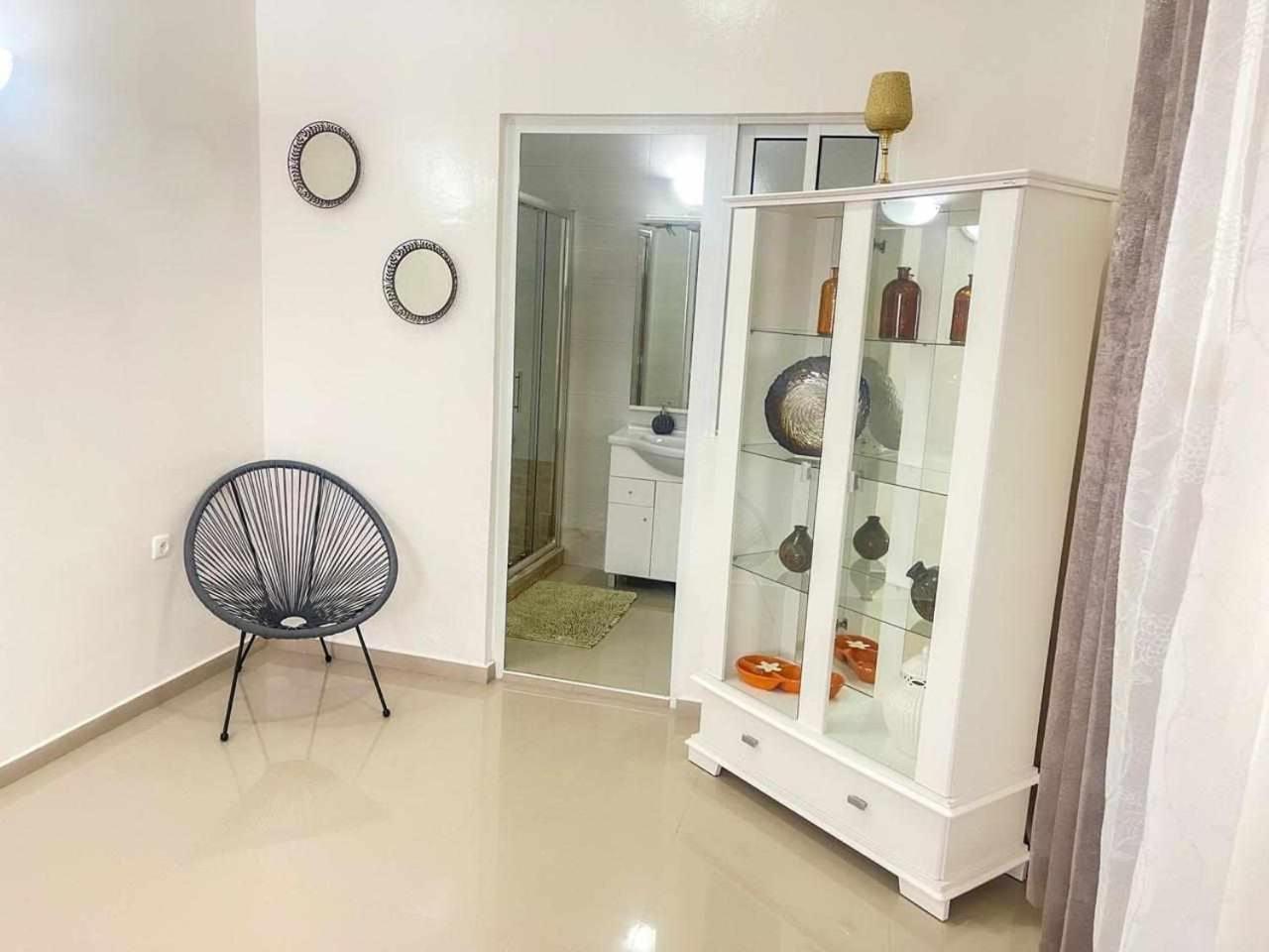 Zeyden Place Apt 2