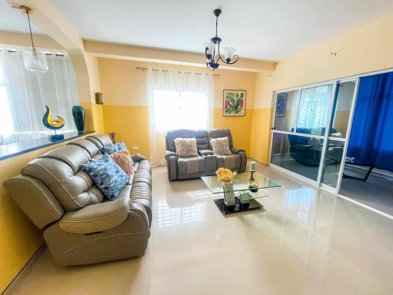 Zeyden Place Apt 2