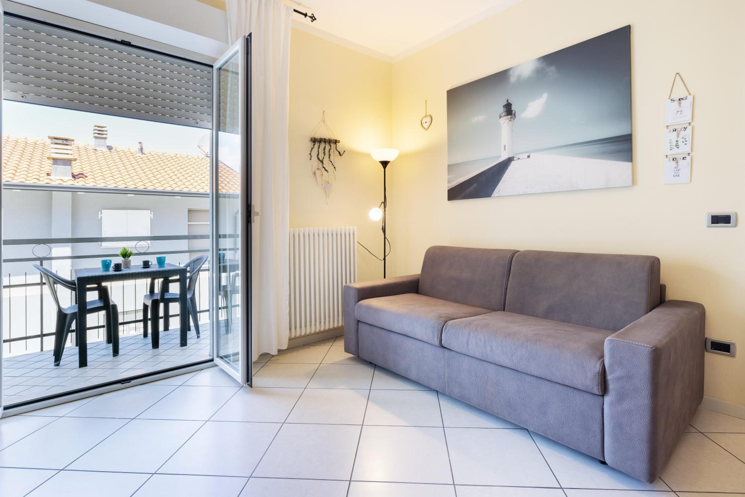 We Home - Sole Mare, Riccione view 5