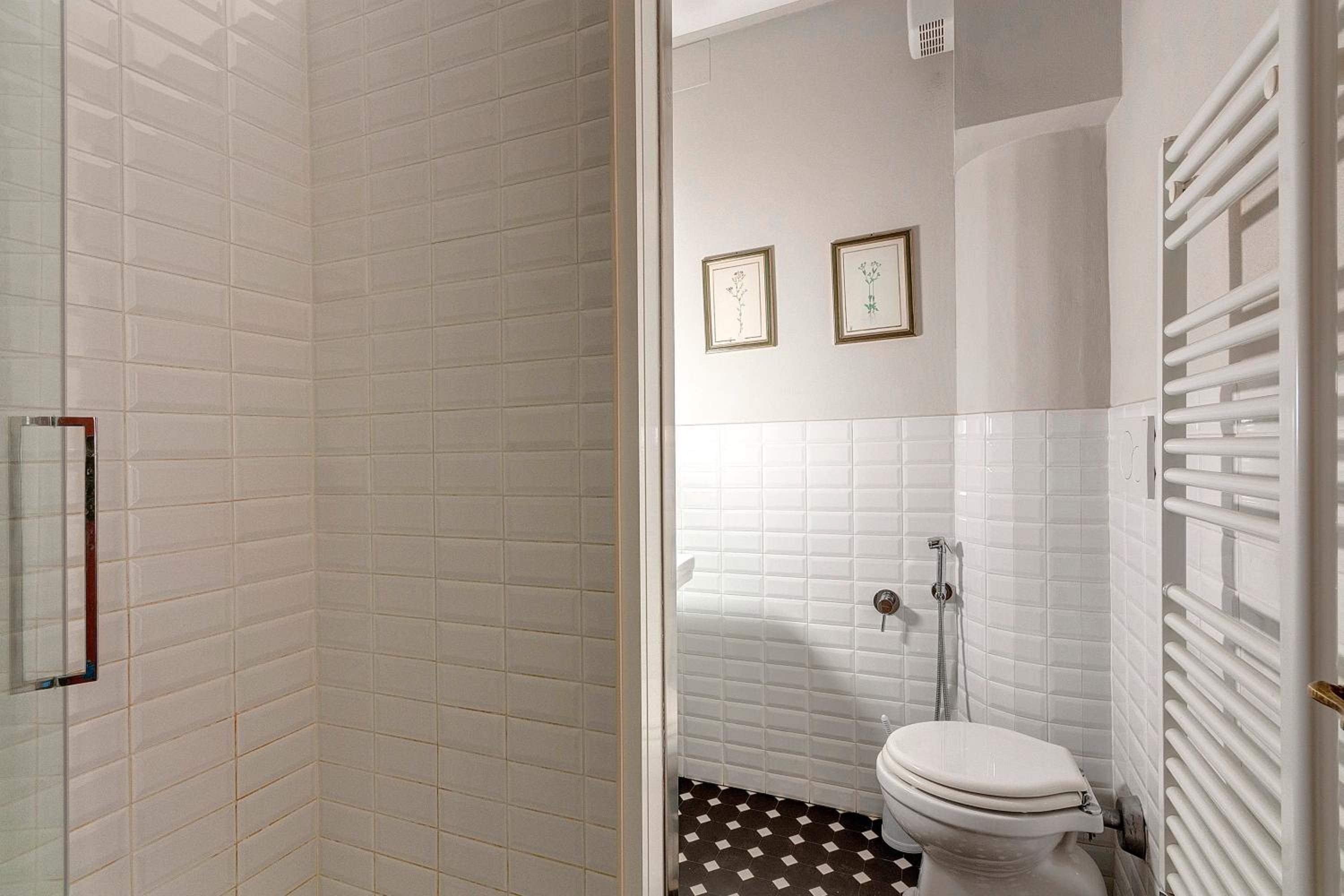 Servi Apartment by Mamo Florence