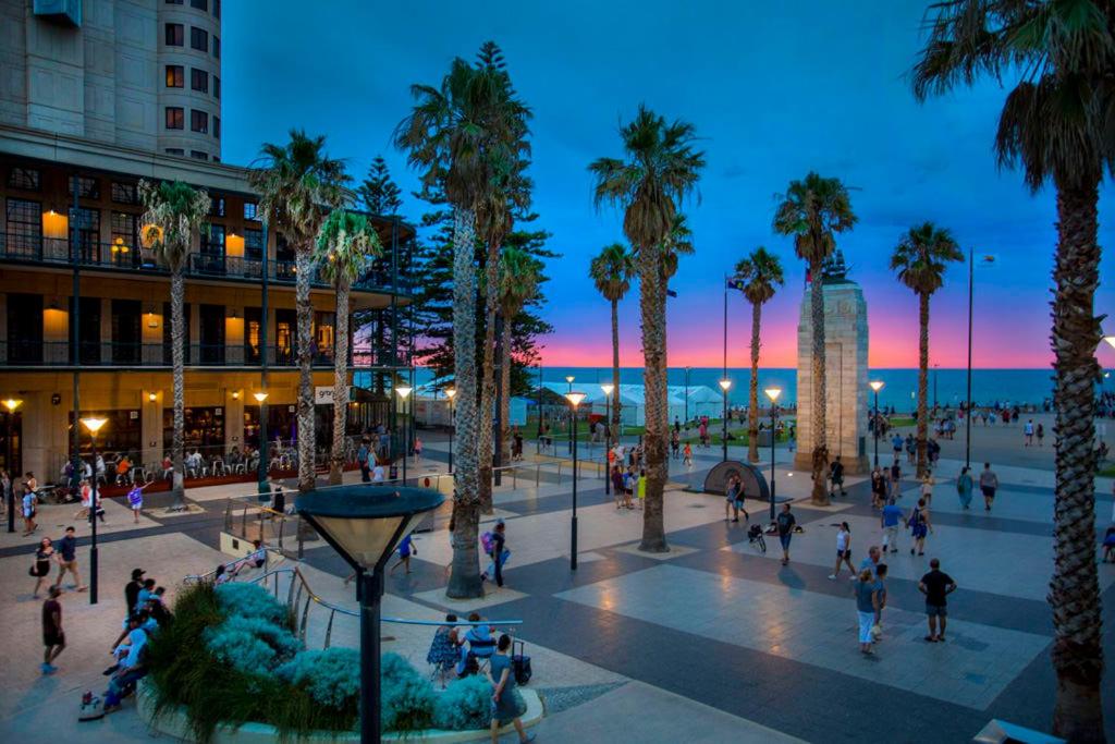 Marina Views Free Parking Beachside & Seaview