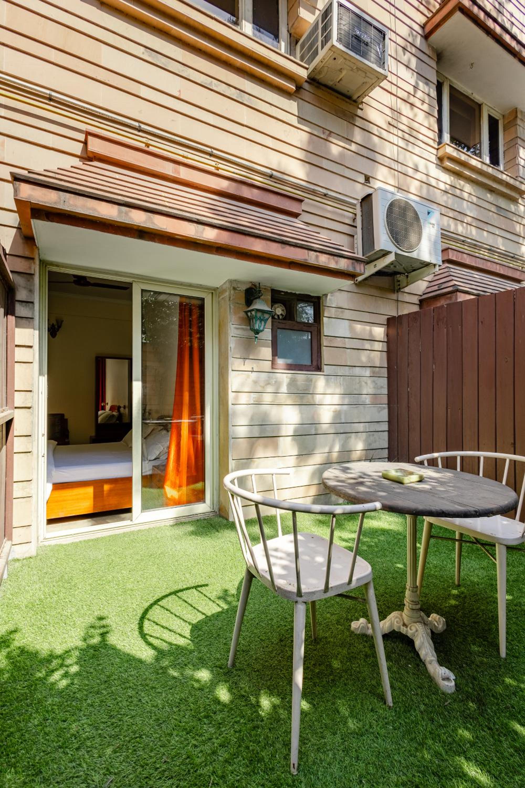 Cp Villa - Rooms with Patio