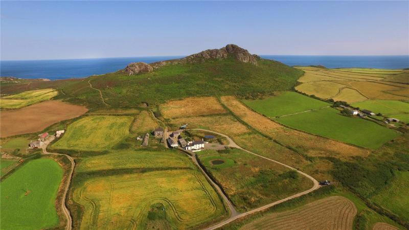 Upper Porthmawr - 5 Bedroom Cottage - Whitesands view 5