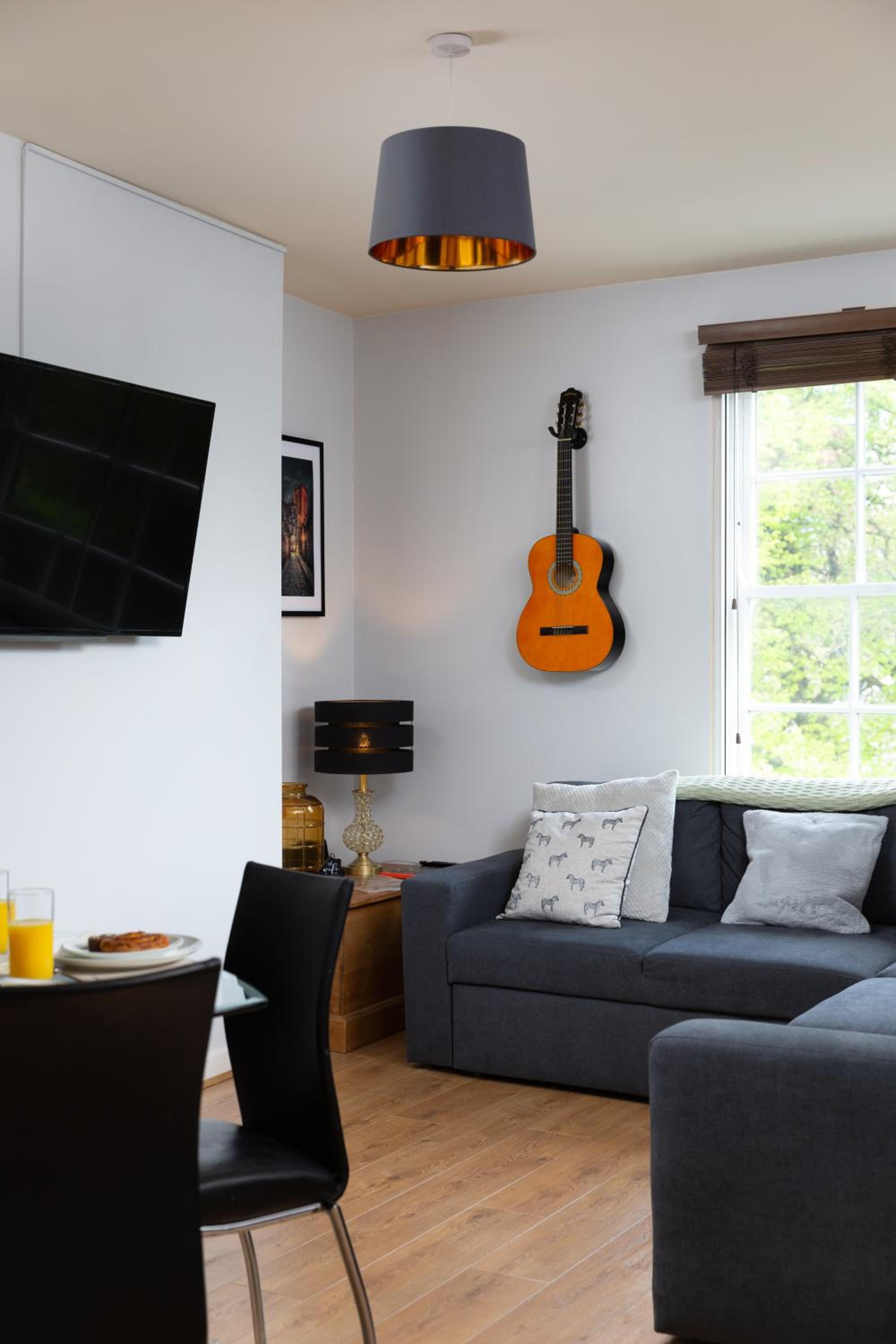 Bootham Court Grade II duplex apartment with free parking & Wi-Fi - sleeps 2-6 people view 4