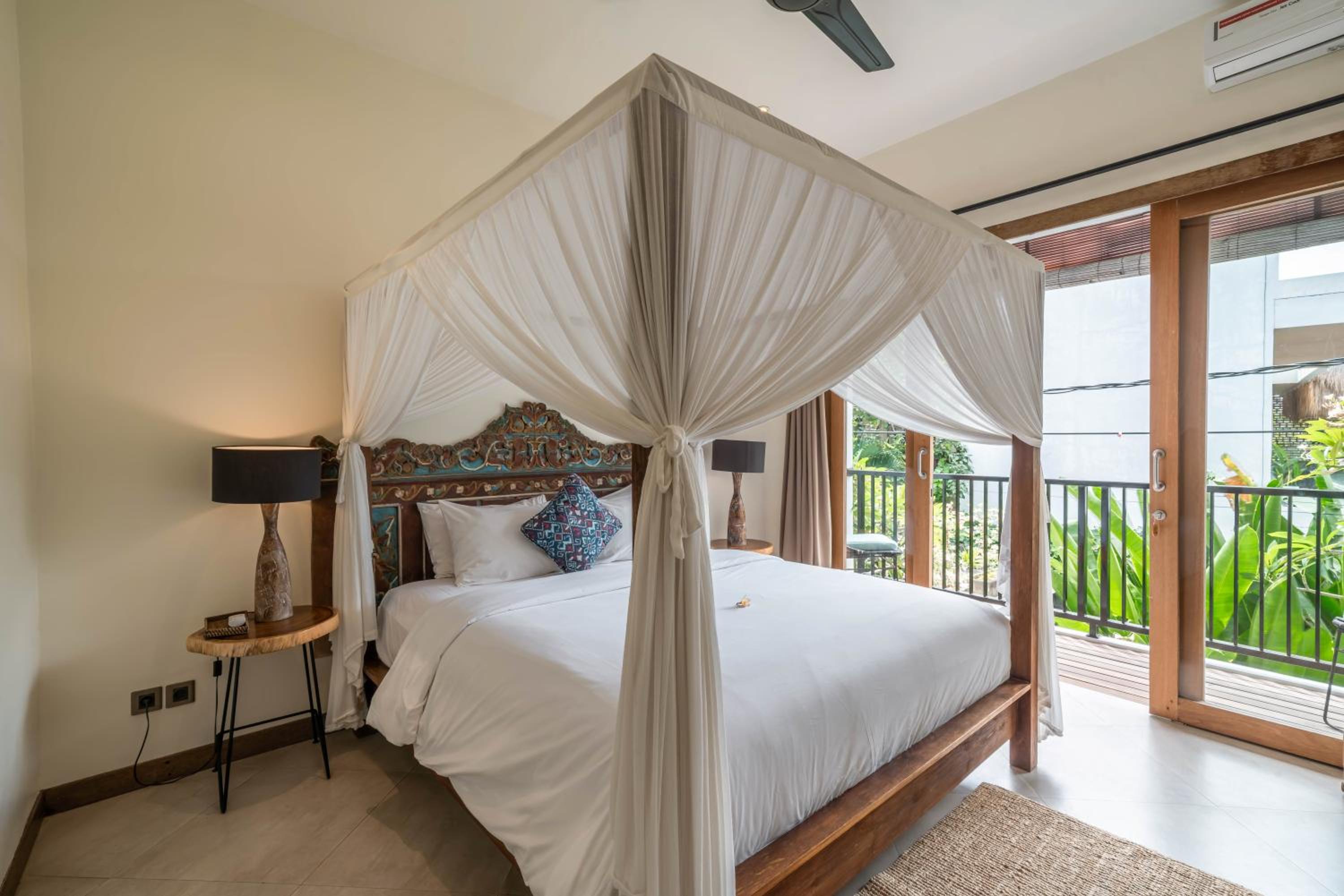 Puri Aman - Unique & Lush 3BR Pool Villa - Next to Gigi Susu & Walk to Beach view 2