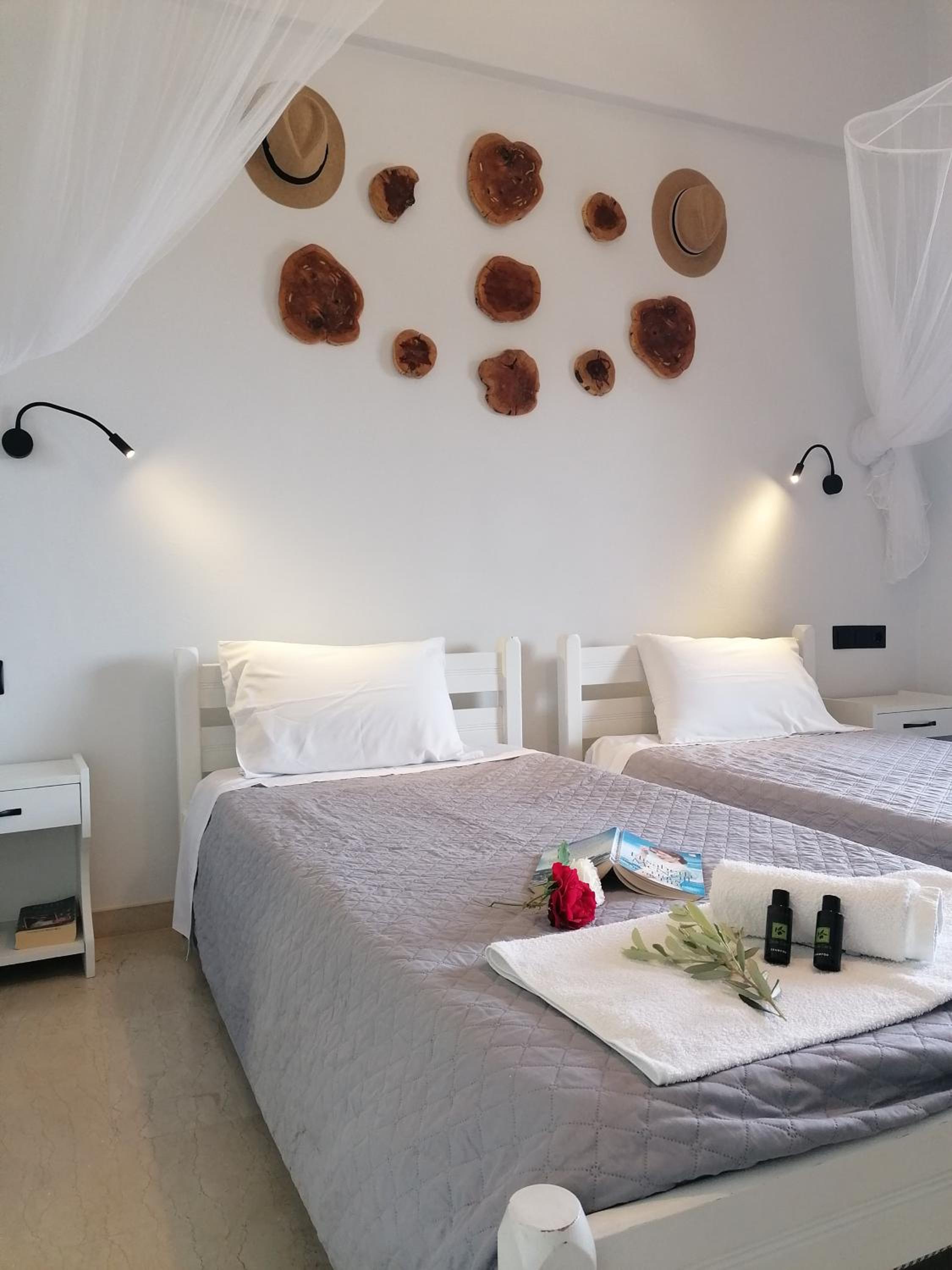 Makis Apartments