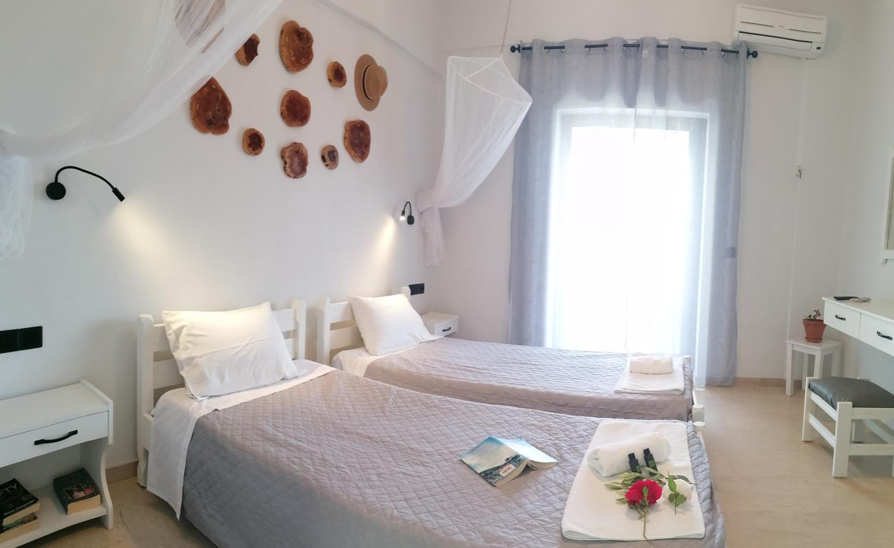 Makis Apartments
