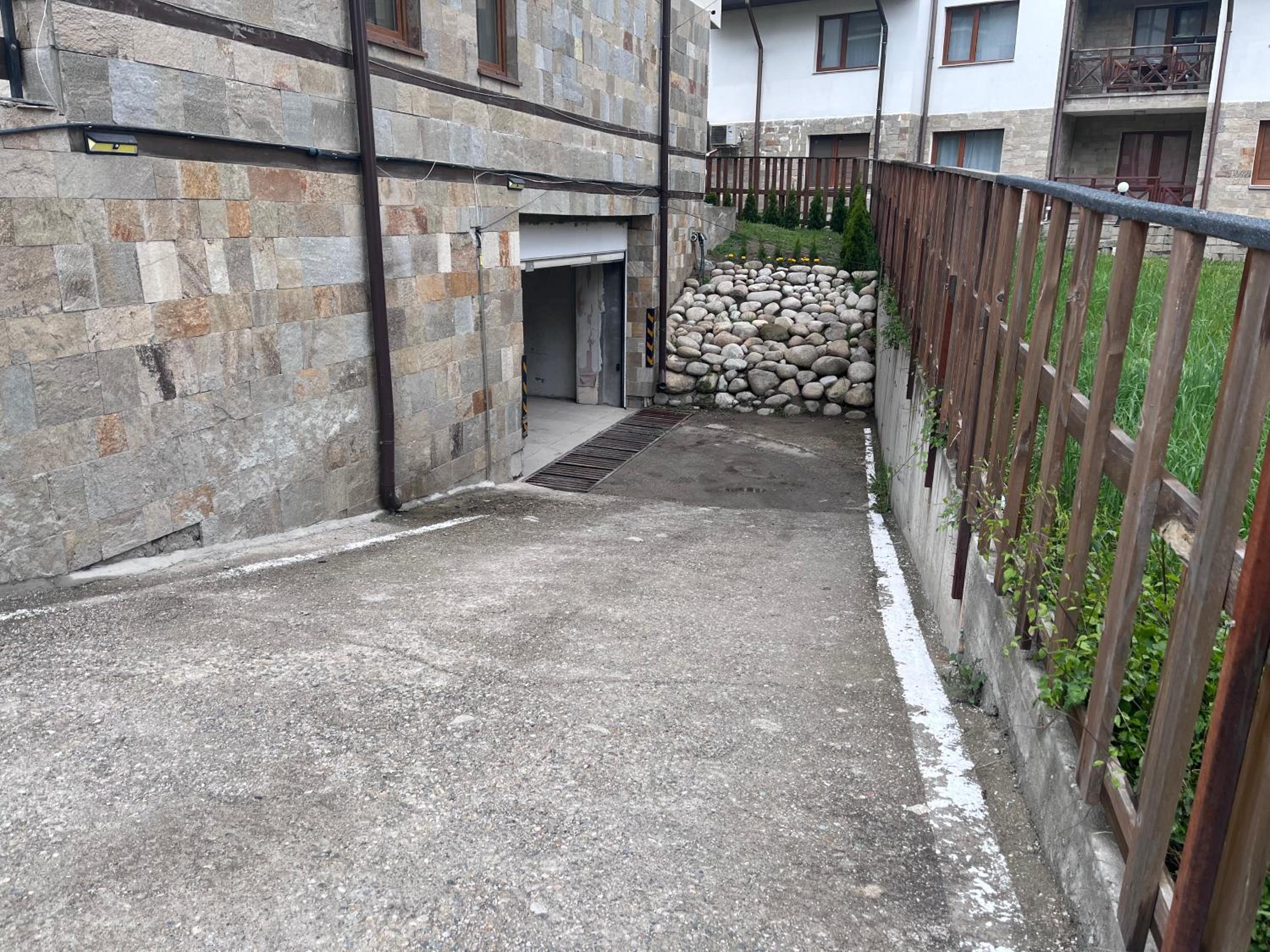 Mountain Cedar Pine 1 BR Apt near Ski Gondola