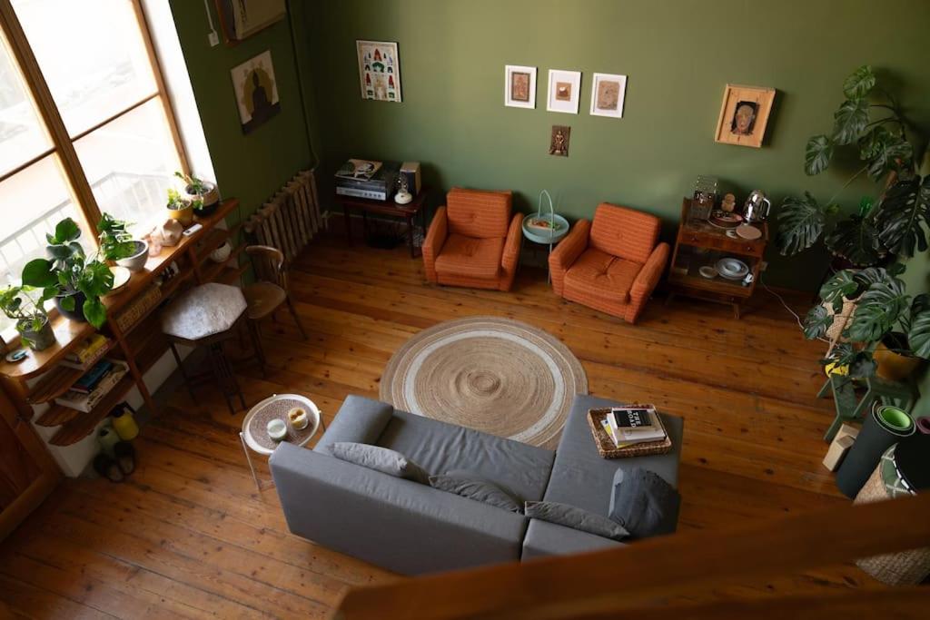 JINJU 3A studio view 3