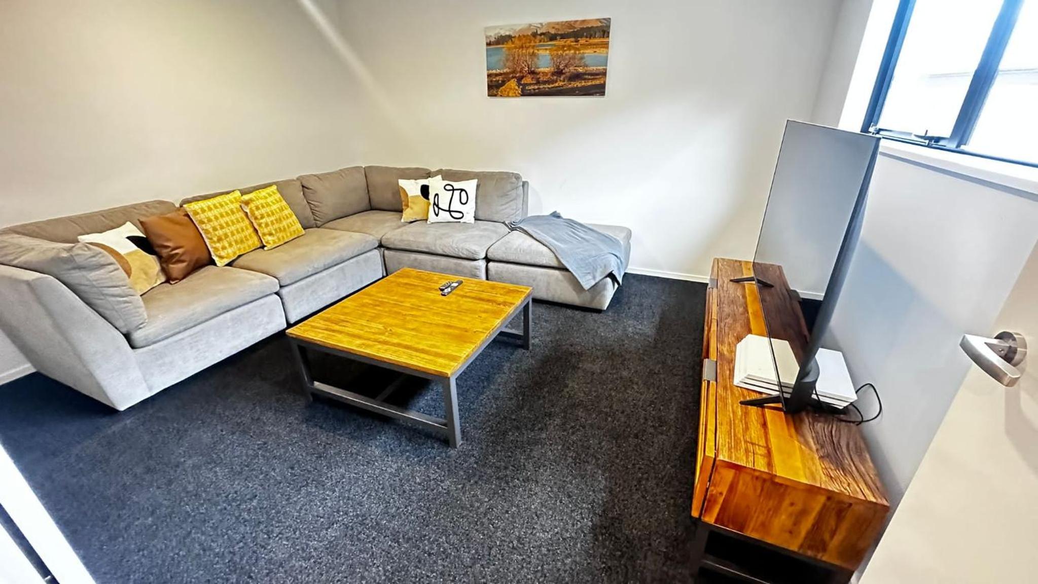 Entire 3 Bed House view 2