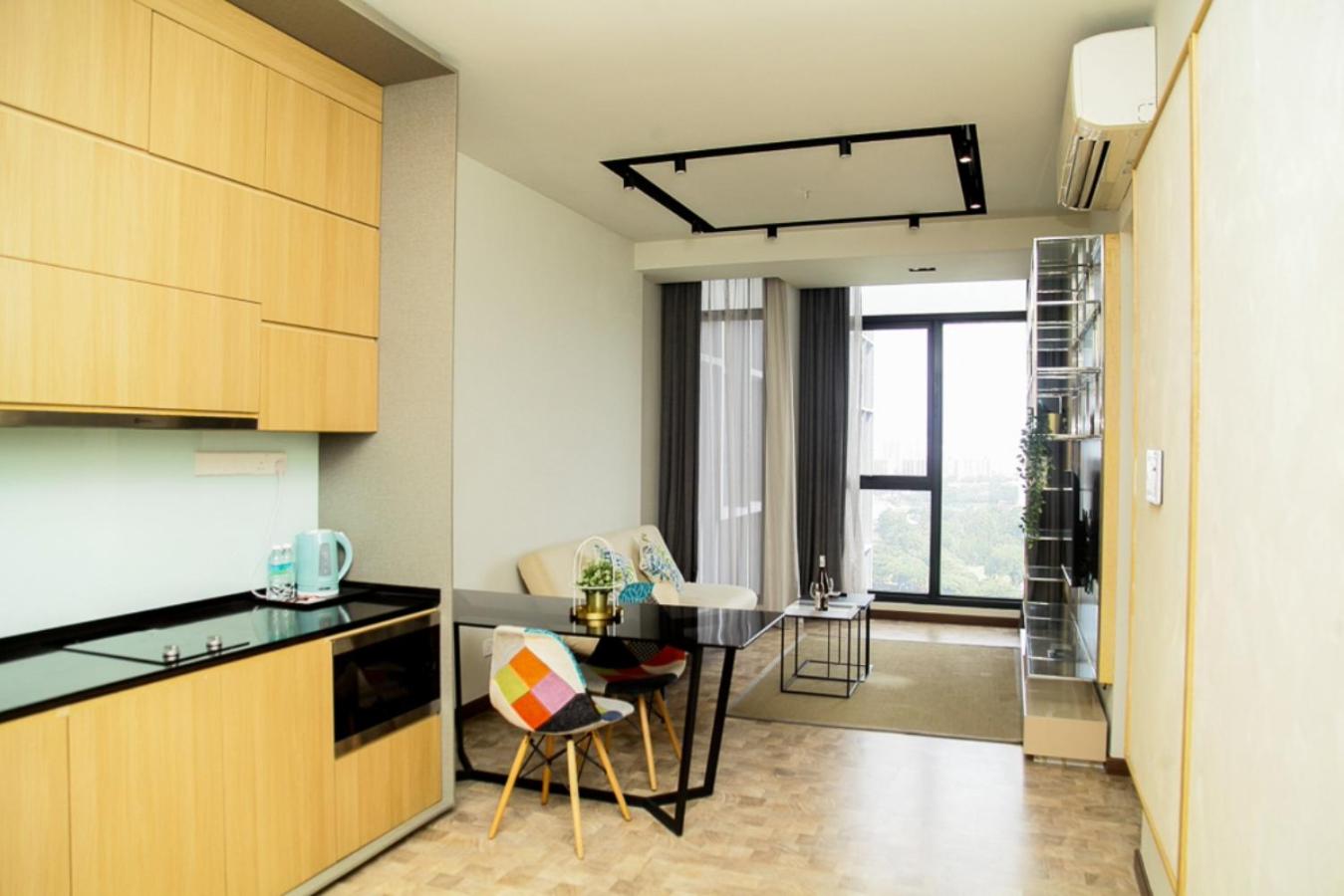 Expressionz Suites By iHost Global