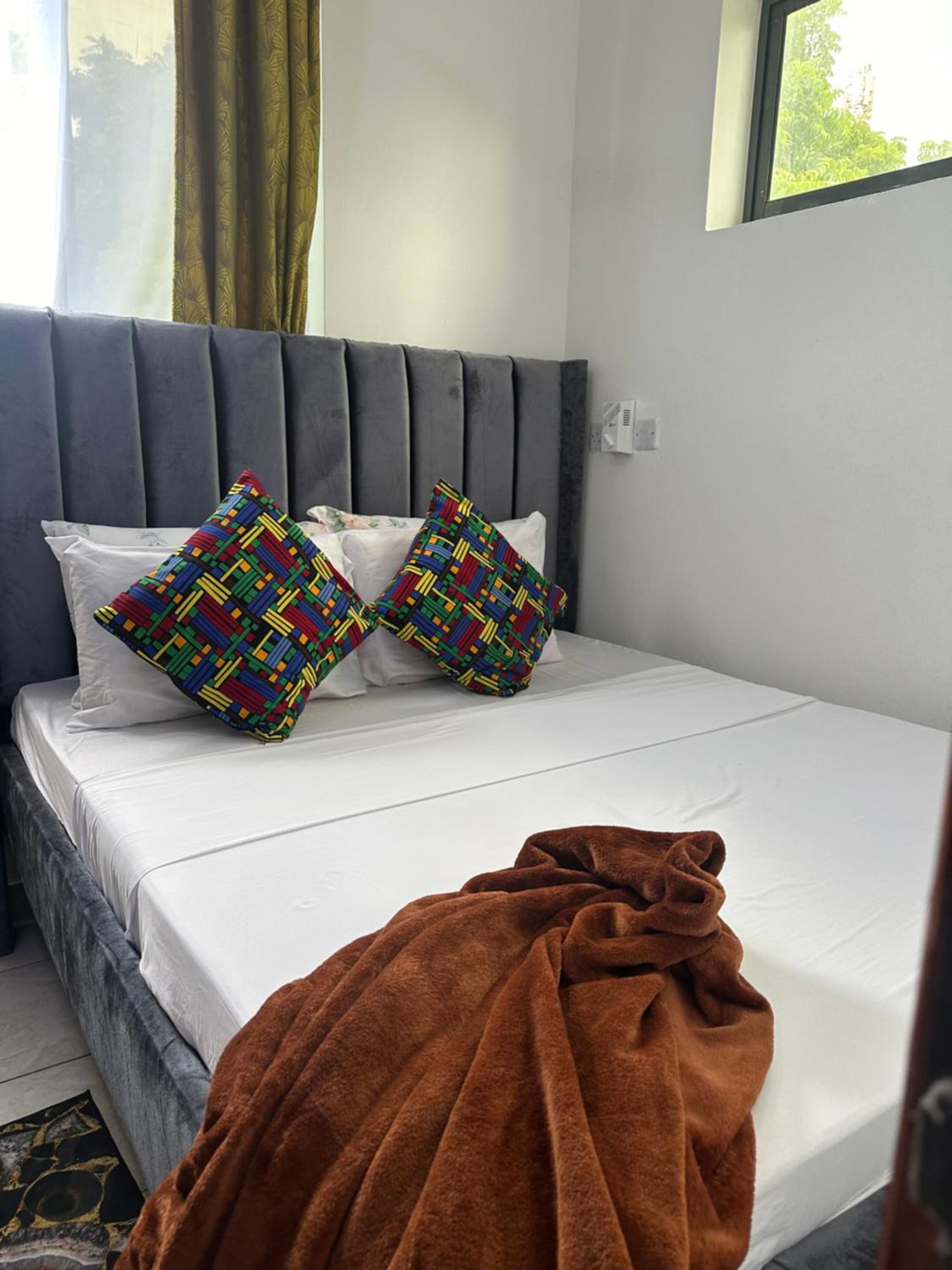 White palms apartment