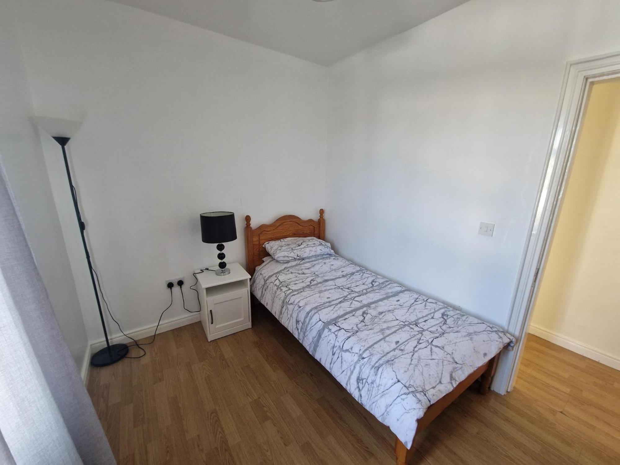 Hillhead's Sea View Escape