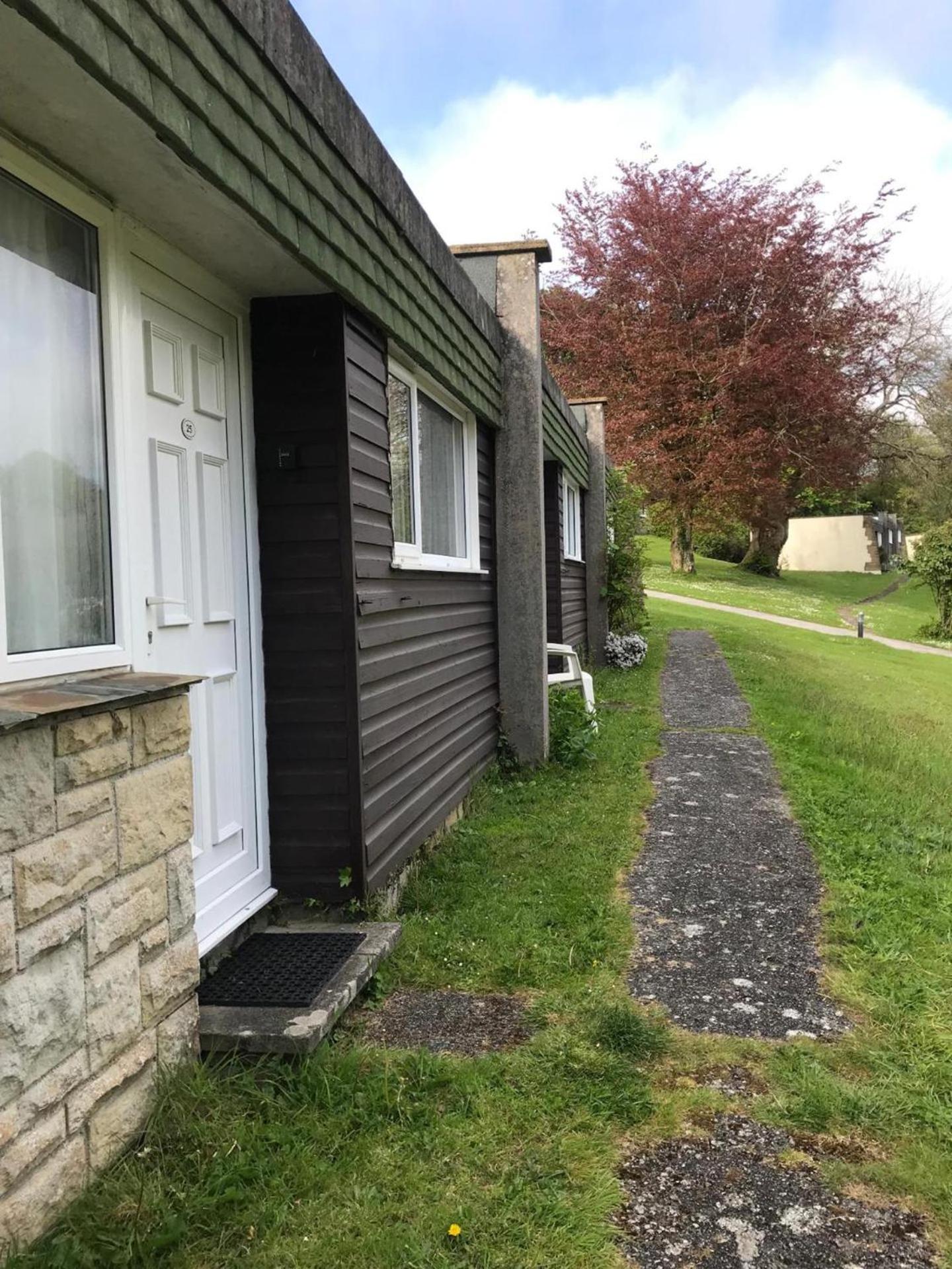 Cosy Cornish Chalet near coast view 5