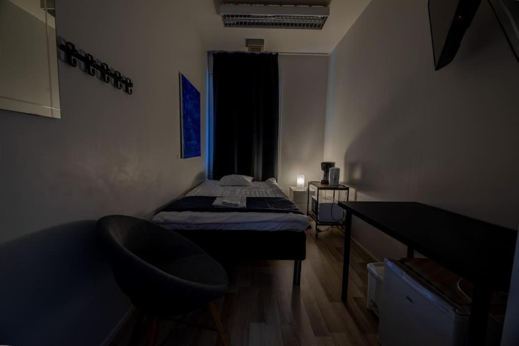 Budget City room Self check-in Vanha Postitalo