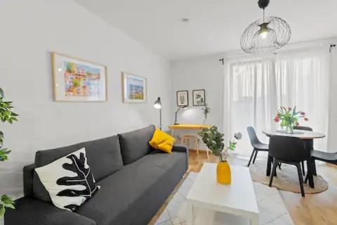 Long Term Stay - Near Klinik Floridsdorf - On-Site Parking for 19,90 Eur