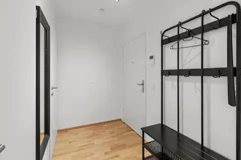 Long Term Stay - Near Klinik Floridsdorf - On-Site Parking for 19,90 Eur