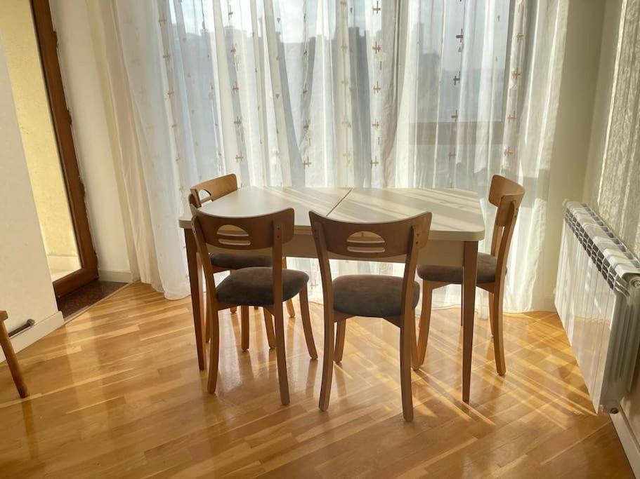 Modern Oasis in Lux Apartment 3BR Elegant Building