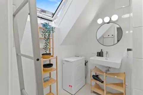 Long Term Stay - Near Klinik Floridsdorf - On-Site Parking for 19,90 Eur