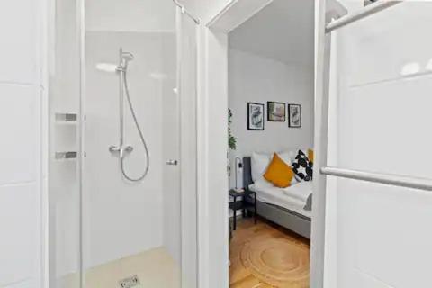 Long Term Stay - Near Klinik Floridsdorf - On-Site Parking for 19,90 Eur