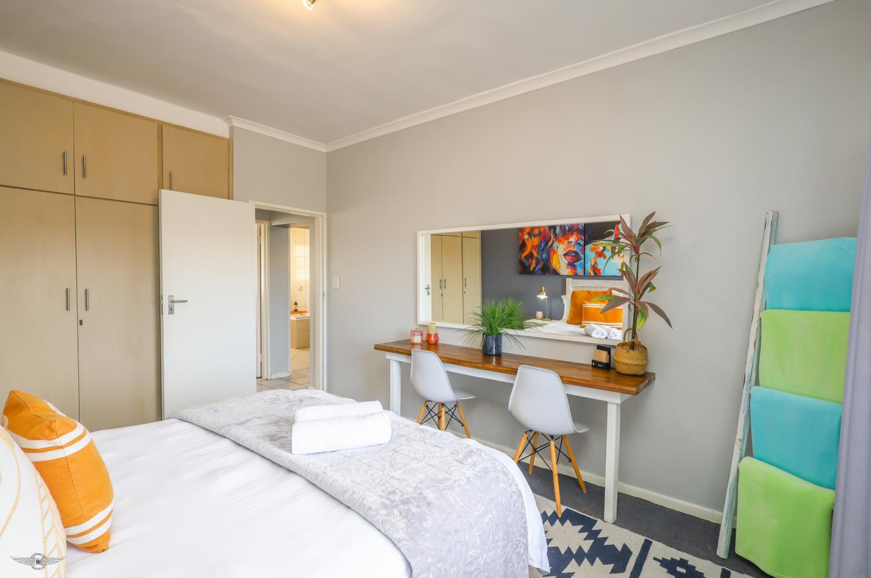 Madriko 23 - Spacious Midtown Langebaan Beach Apartment