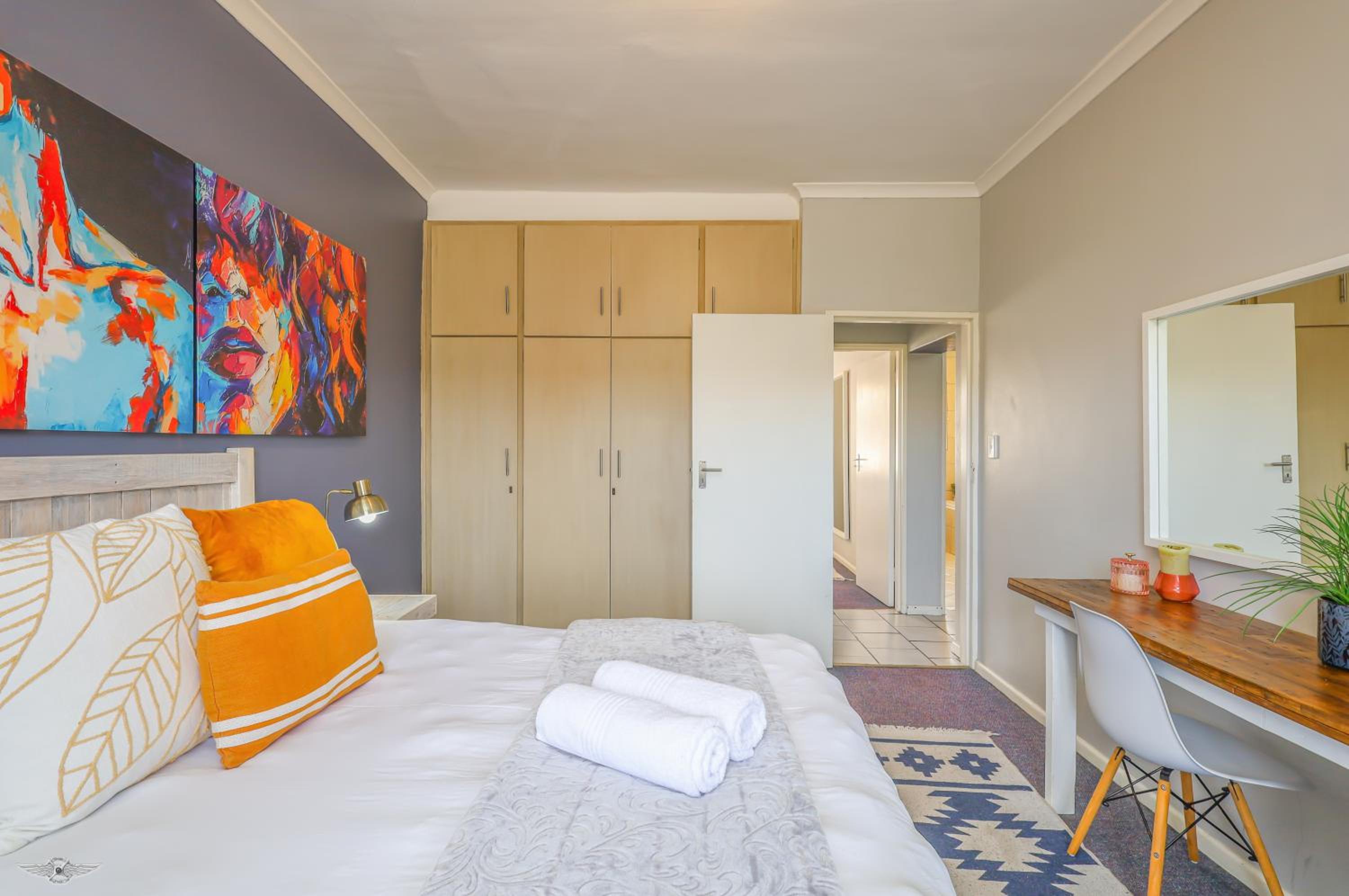 Madriko 23 - Spacious Midtown Langebaan Beach Apartment