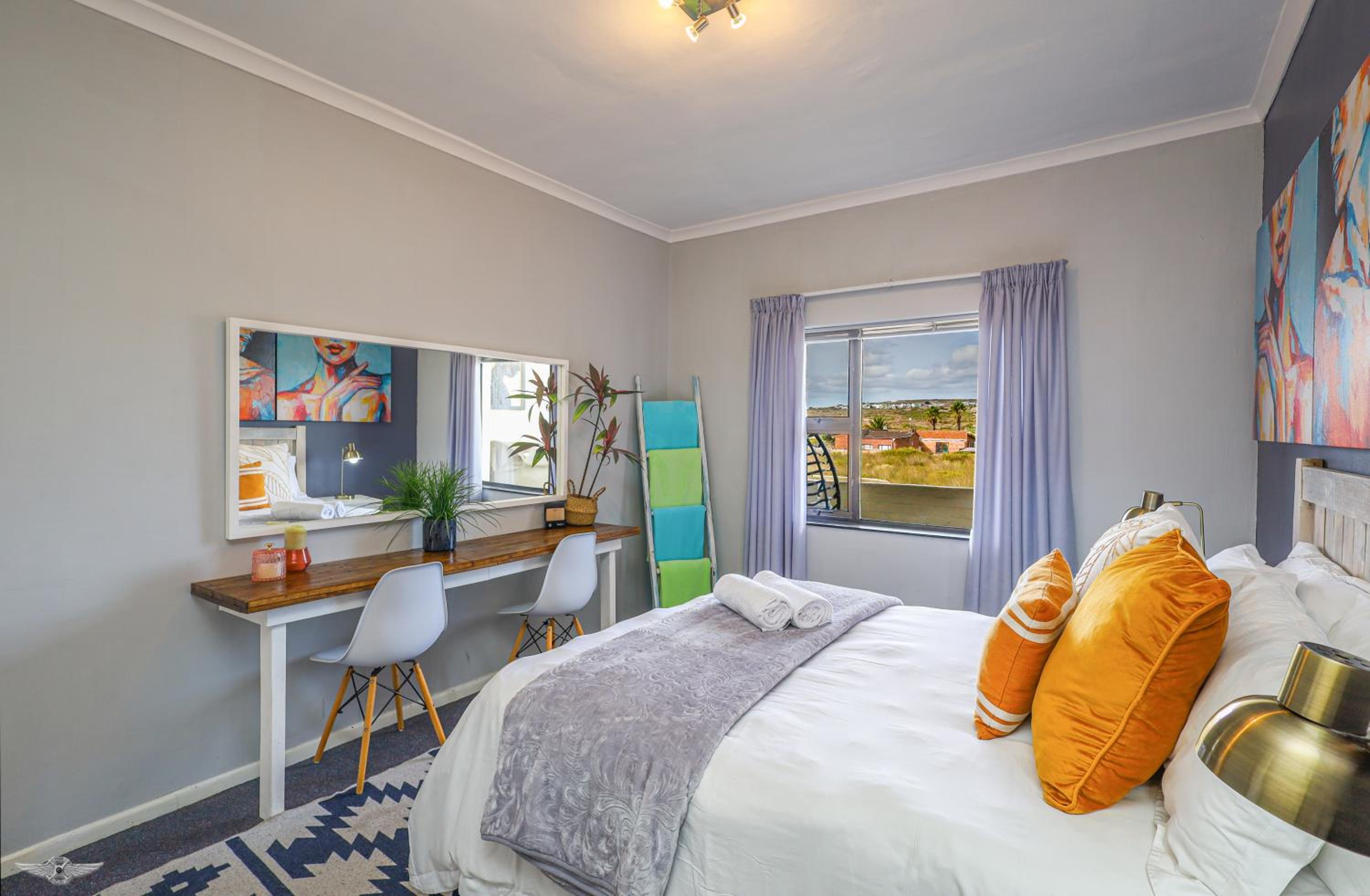 Madriko 23 - Spacious Midtown Langebaan Beach Apartment