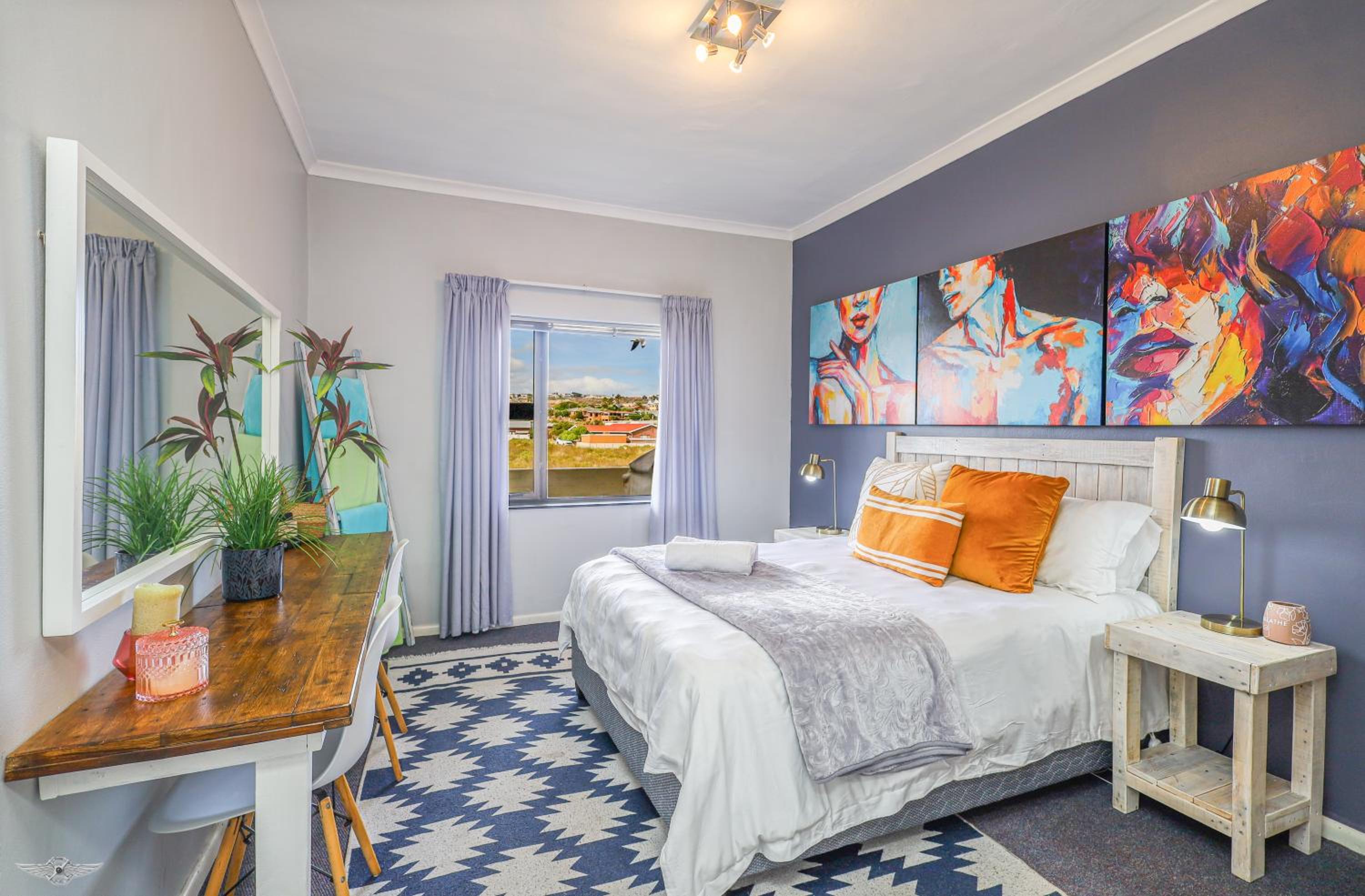 Madriko 23 - Spacious Midtown Langebaan Beach Apartment