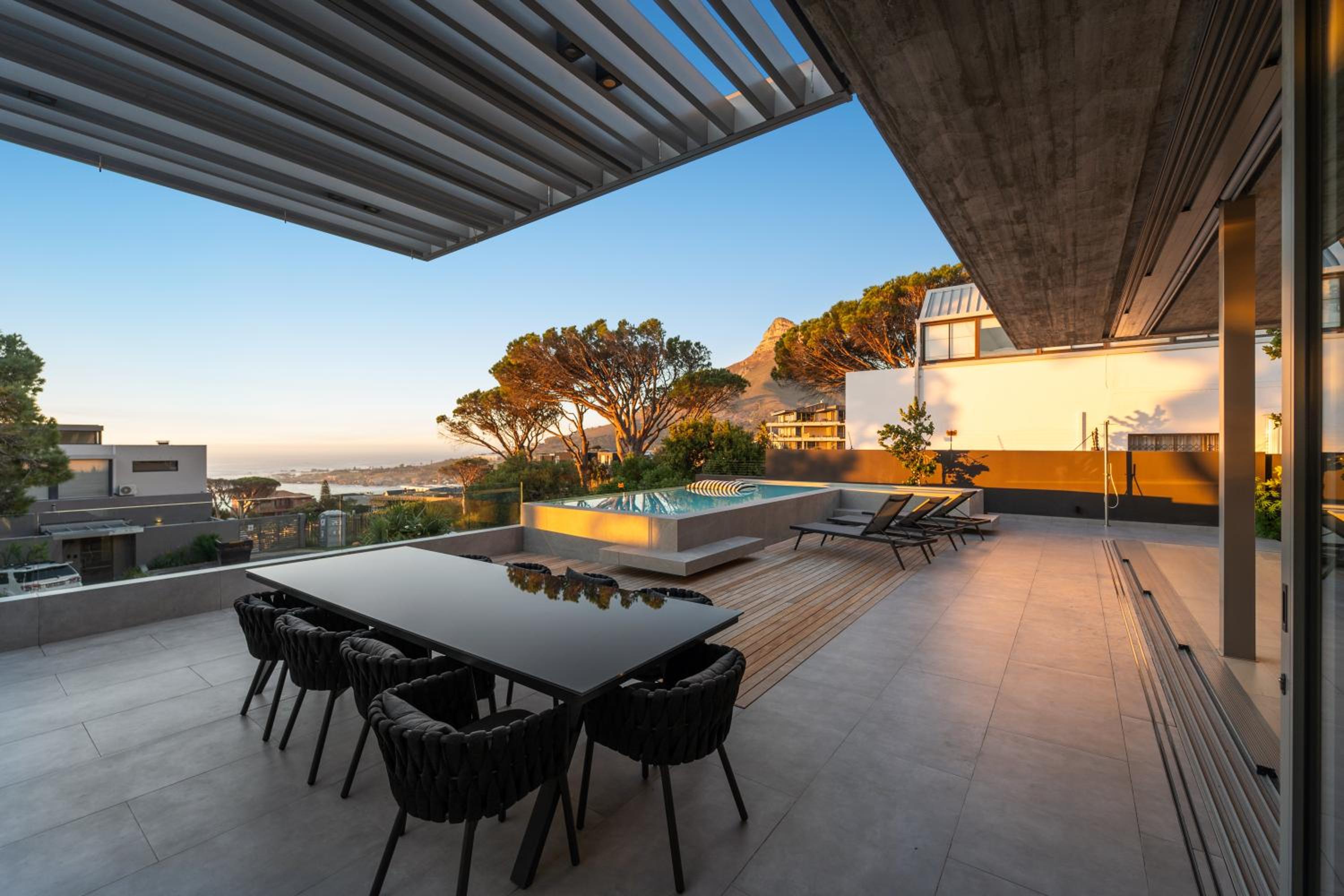 Brand New Dream Villa with Ocean View, Sauna & Gym