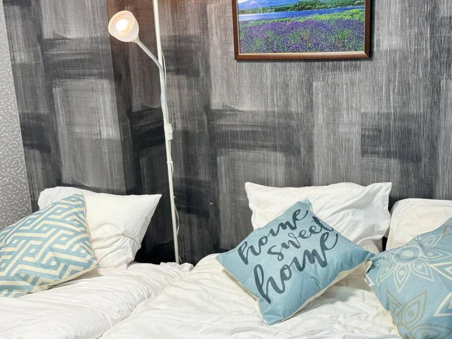 Honmachi Station 1min Shinsaibashi 3min 2beds IM8