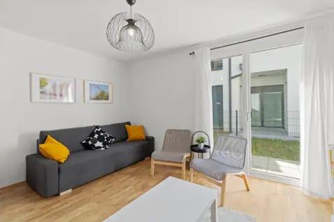 Long Term Stay - Near Klinik Floridsdorf - On-Site Parking for 19,90 Eur
