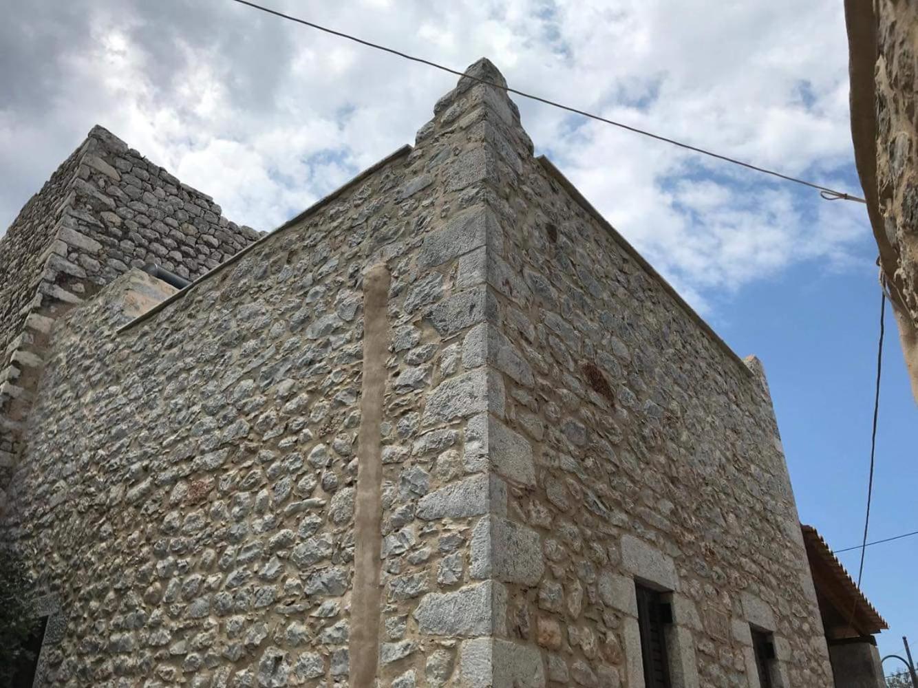 Stonehouse in Mani Penisula view 4
