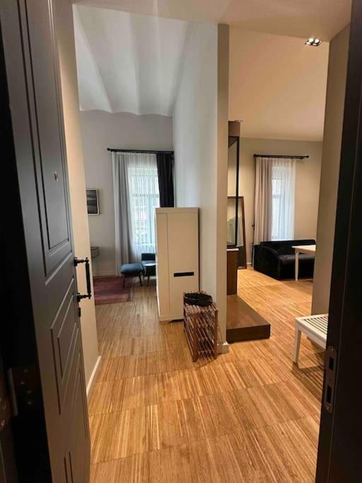 Unique Stylish Flat