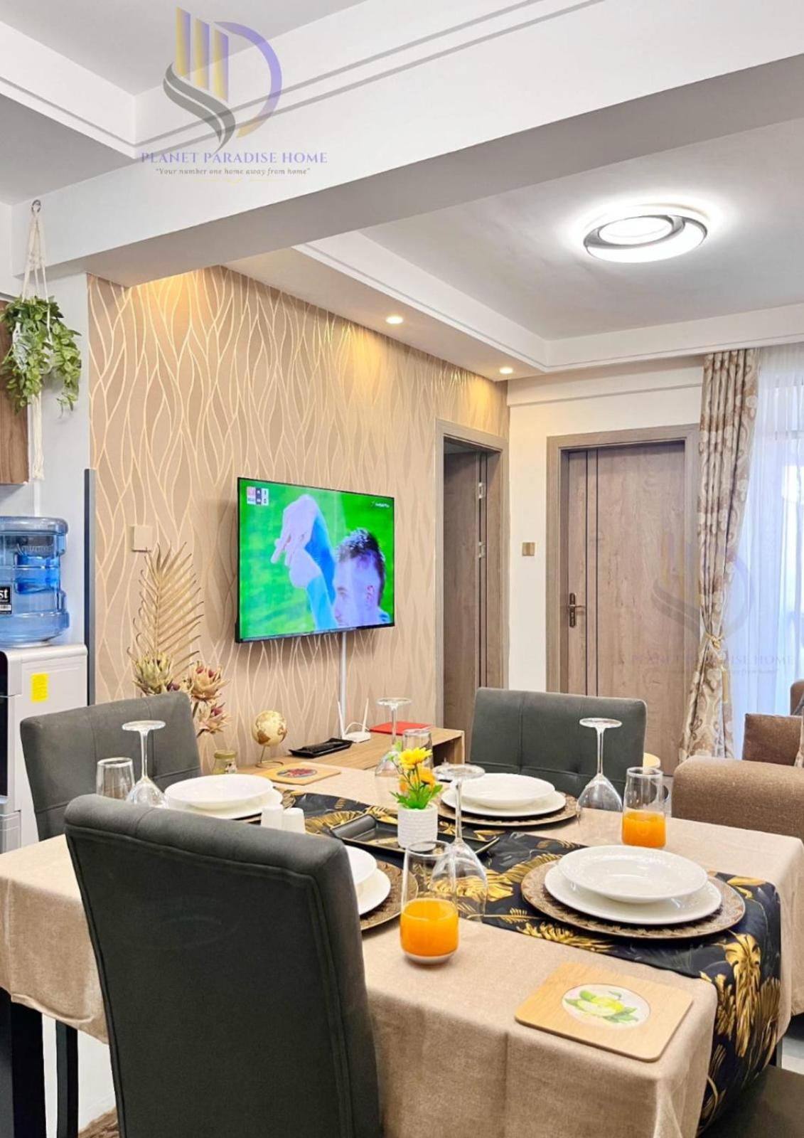 Planet Paradise Home