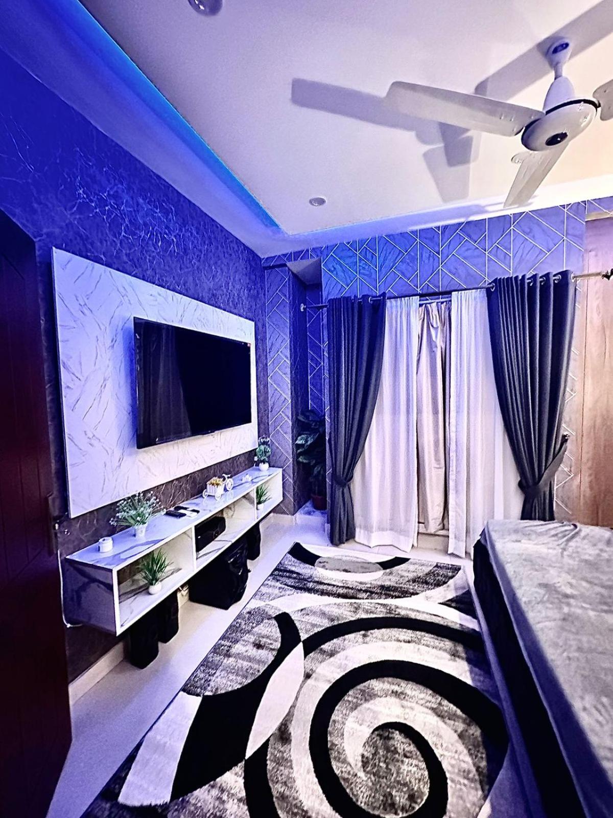 Apartment in Bahria Town Rawalpindi ,Apartment in Bahria Town Phase 7 , 1 Bedroom Apartment view 4
