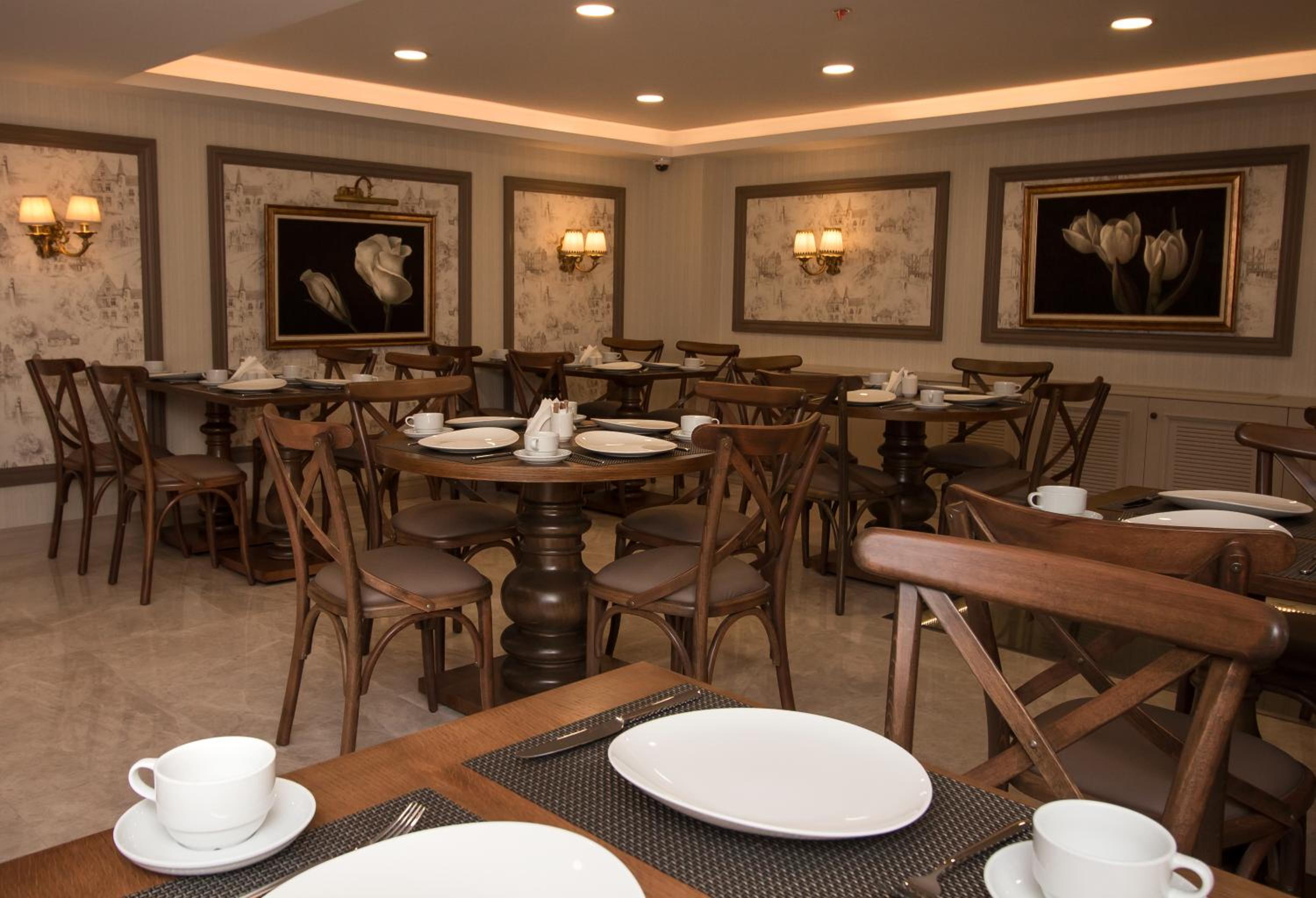 Istanbul Town Otel - Image 11