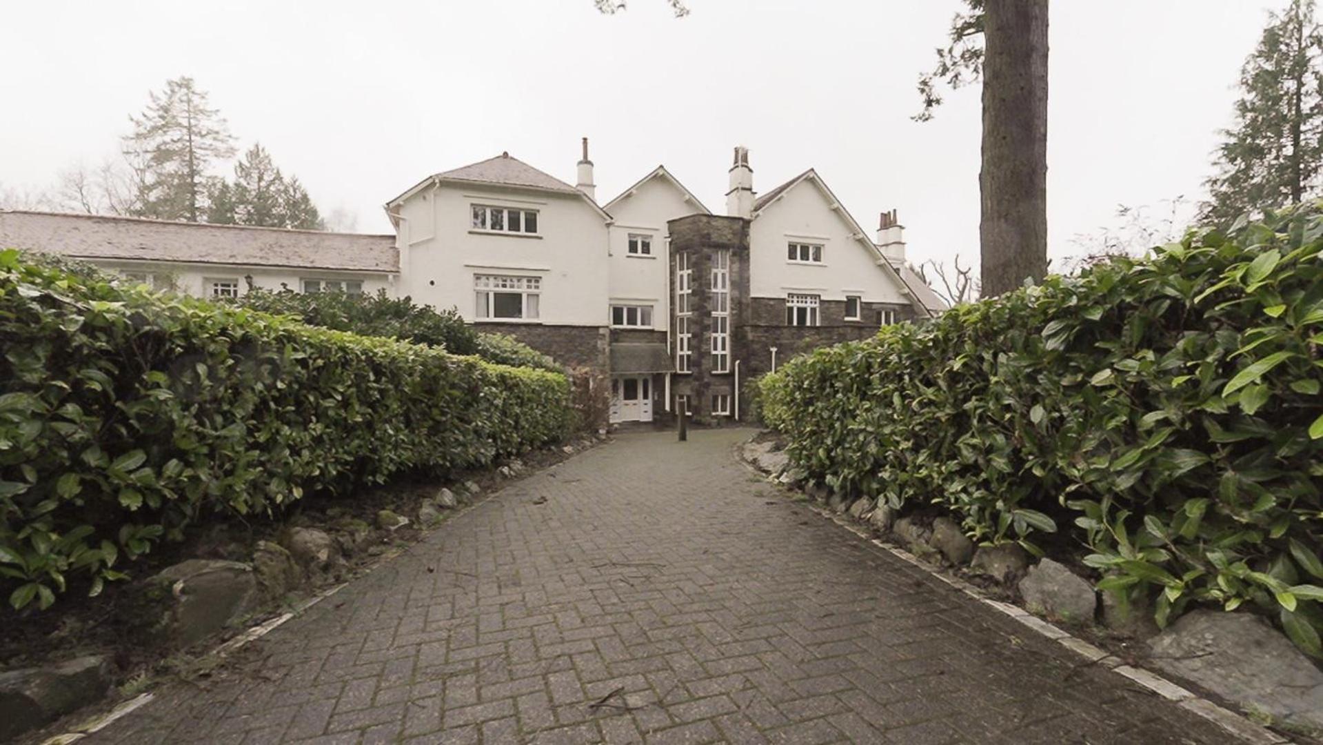 6 Meadowcroft House