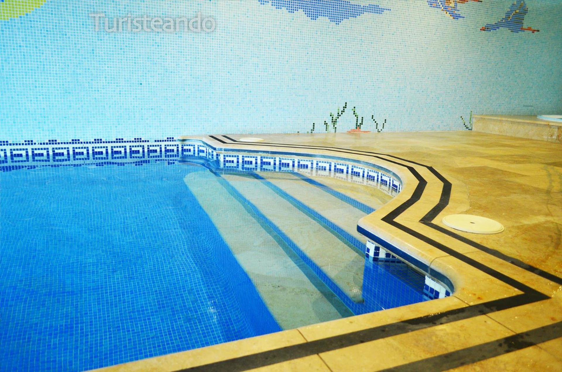 Apartamento de lujo Aquarela - piscina climatizada y parking
