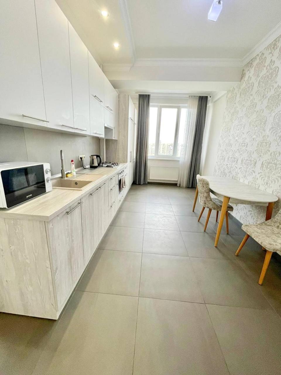 SKY apartament Amazing location
