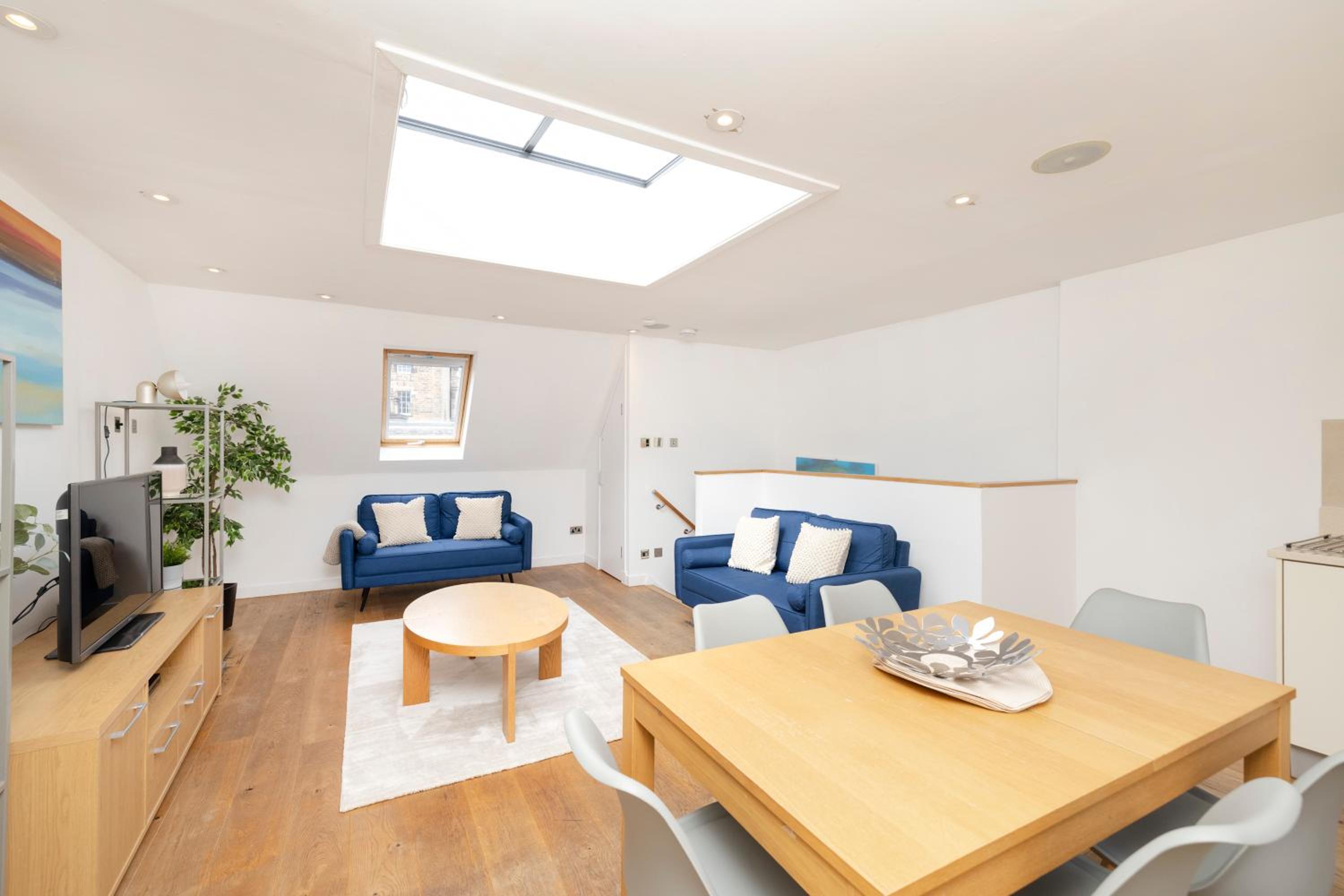 JOIVY Superb Flats in the Heart of Edinburgh photo 3