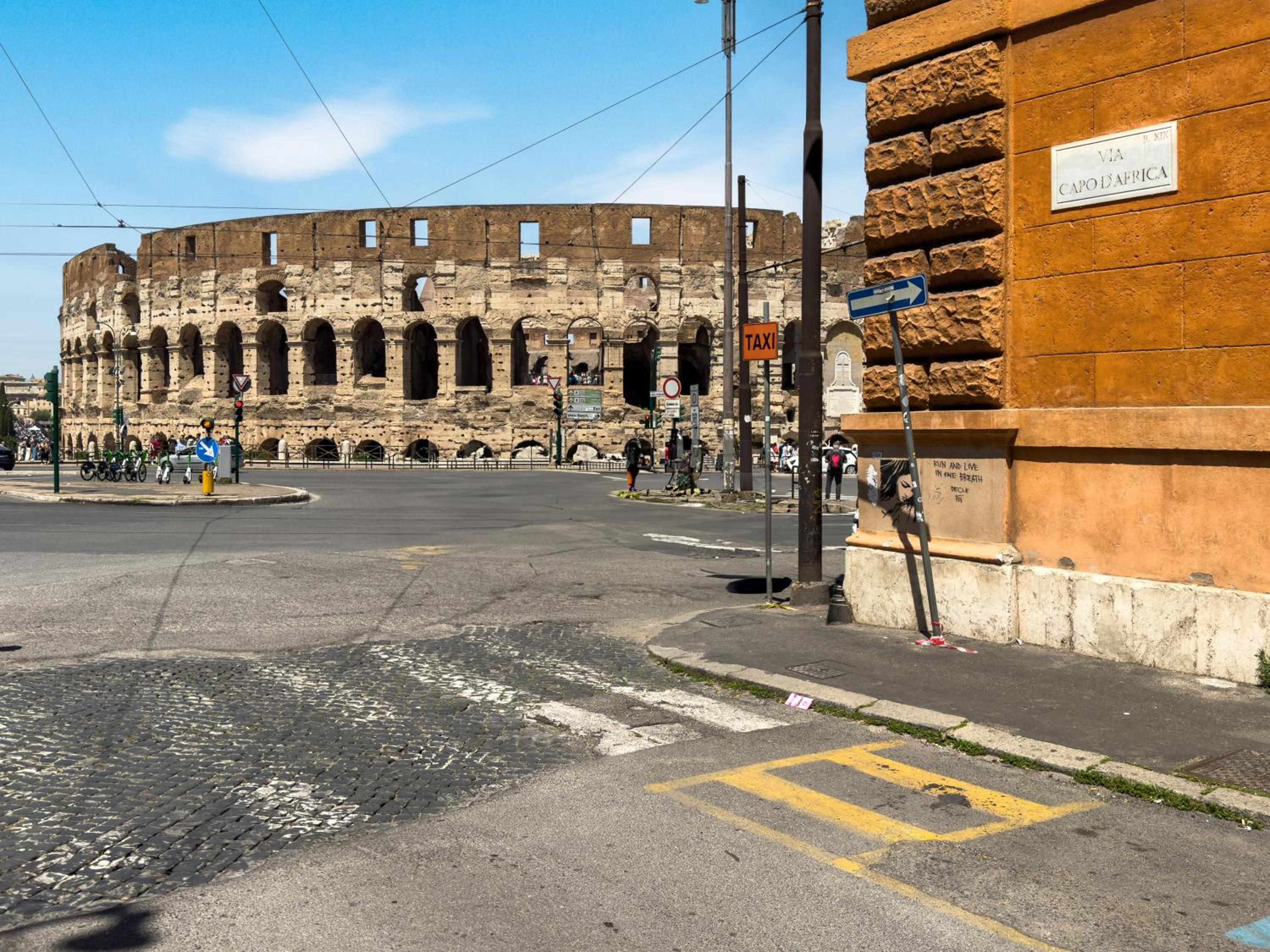 Colosseum romantic loft