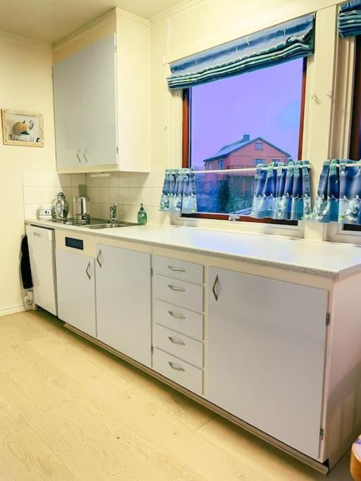 3 BR home for 9 guests in a quiet neighborhood view 4