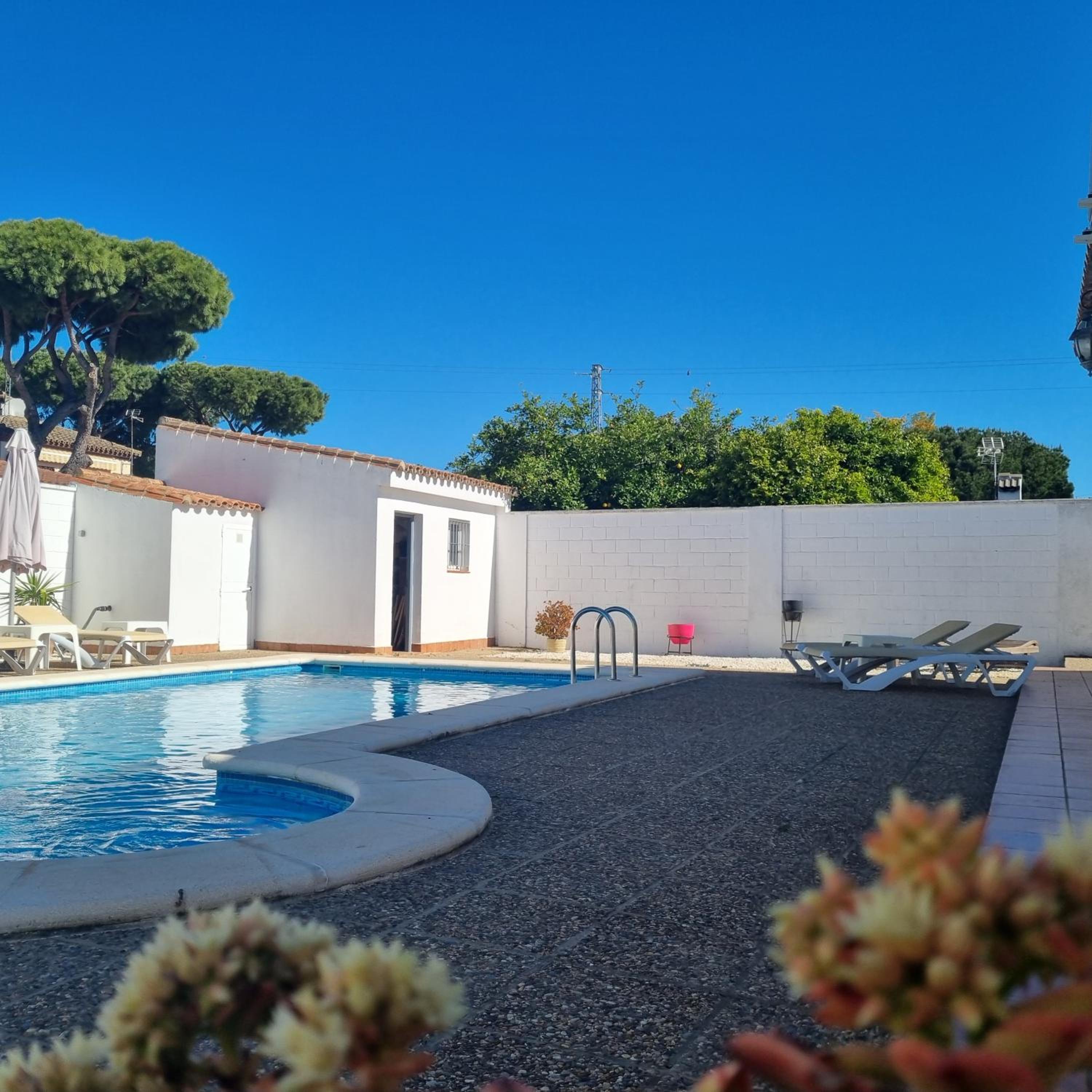 Casa Bond