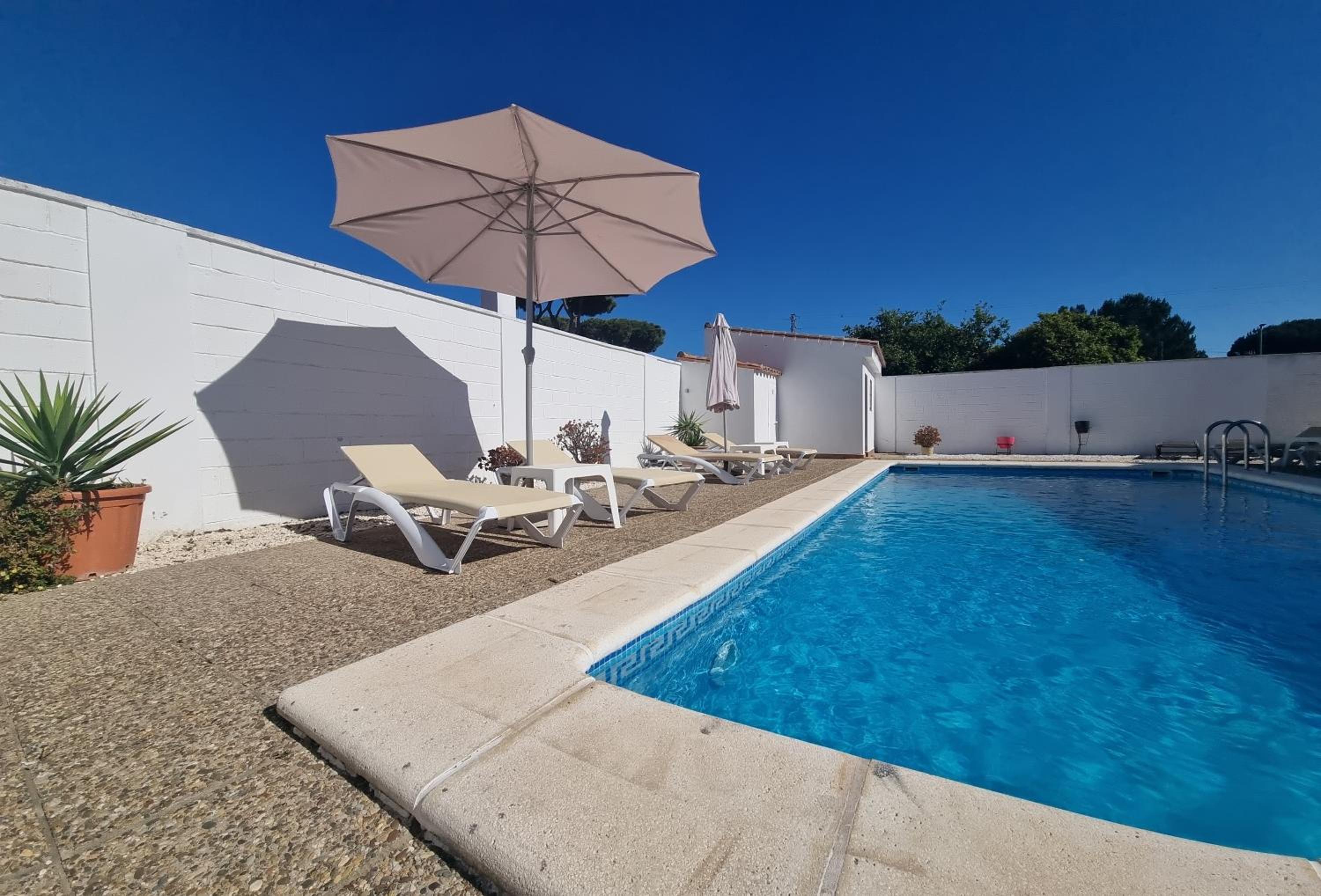 Casa Bond